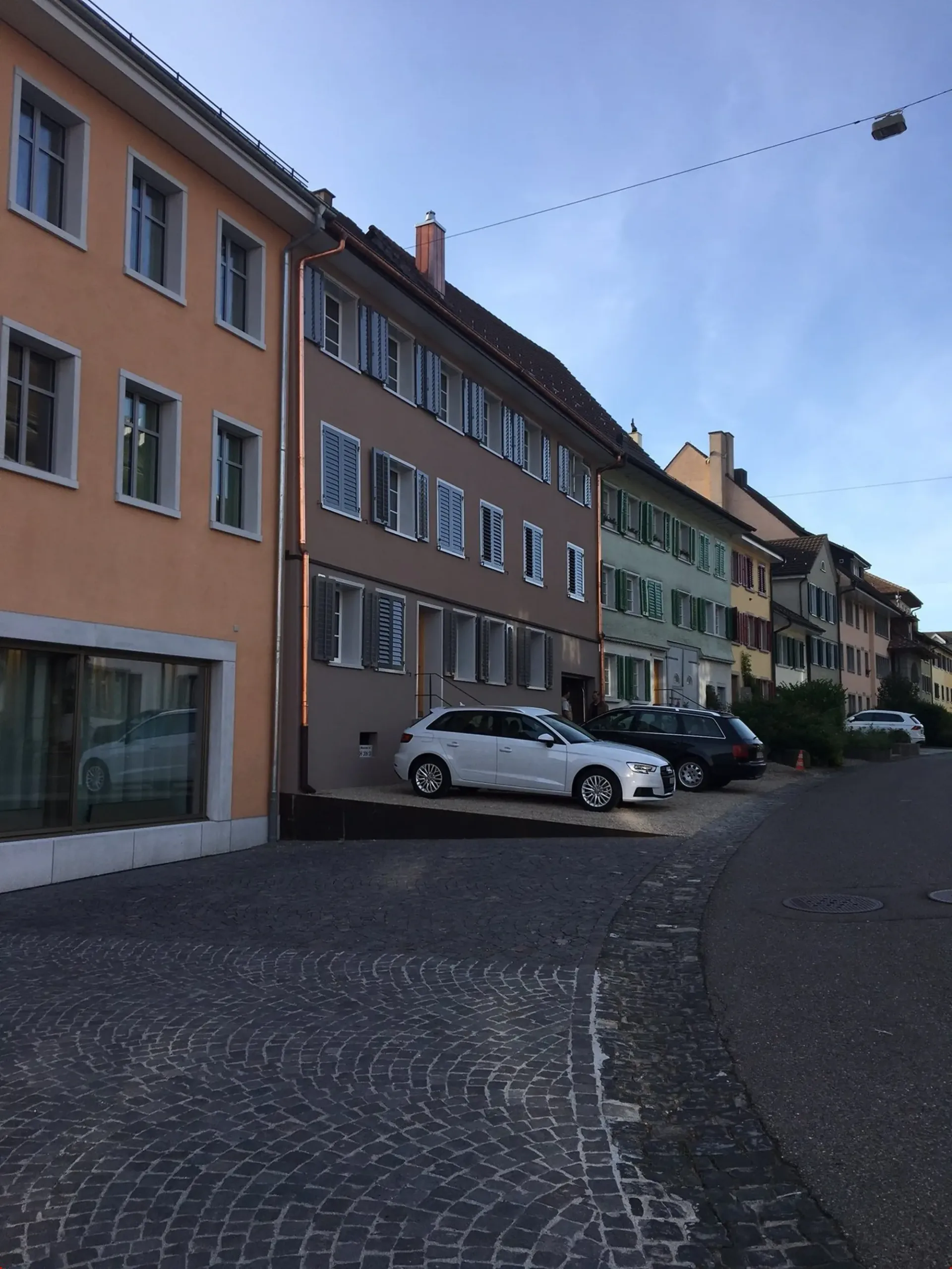 Ab 15.9-/1.10. - Hübsche 2.0 Zi Wohnung, frisch gestrichen