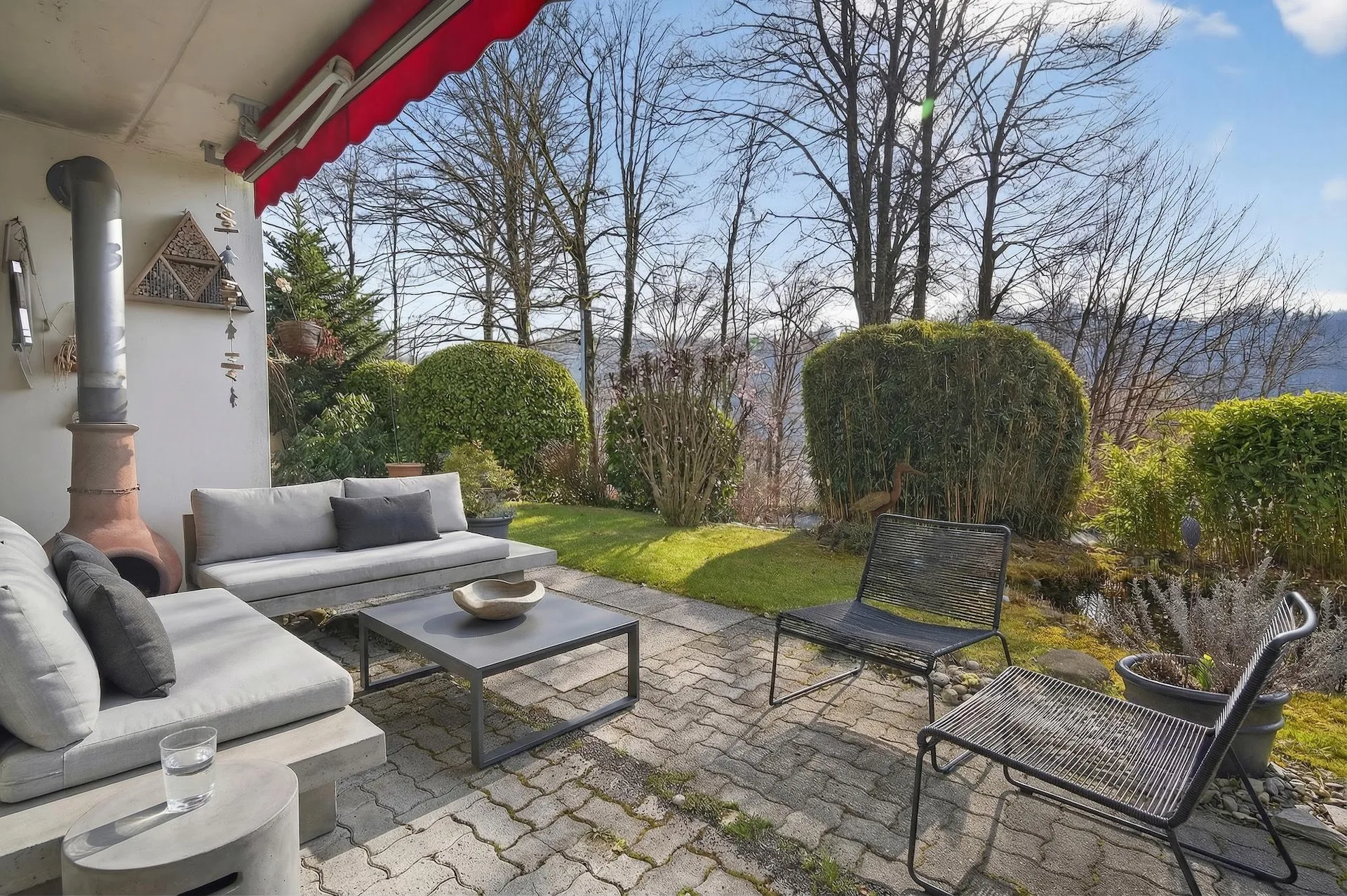 Maison mitoyenne de 5,5 pièces avec caractère et potentiel d'agrandissement