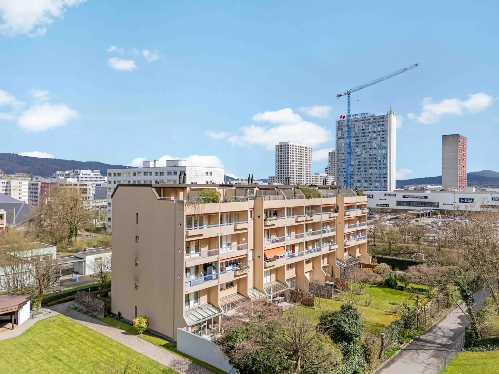 4.5-room maisonette with roof terrace