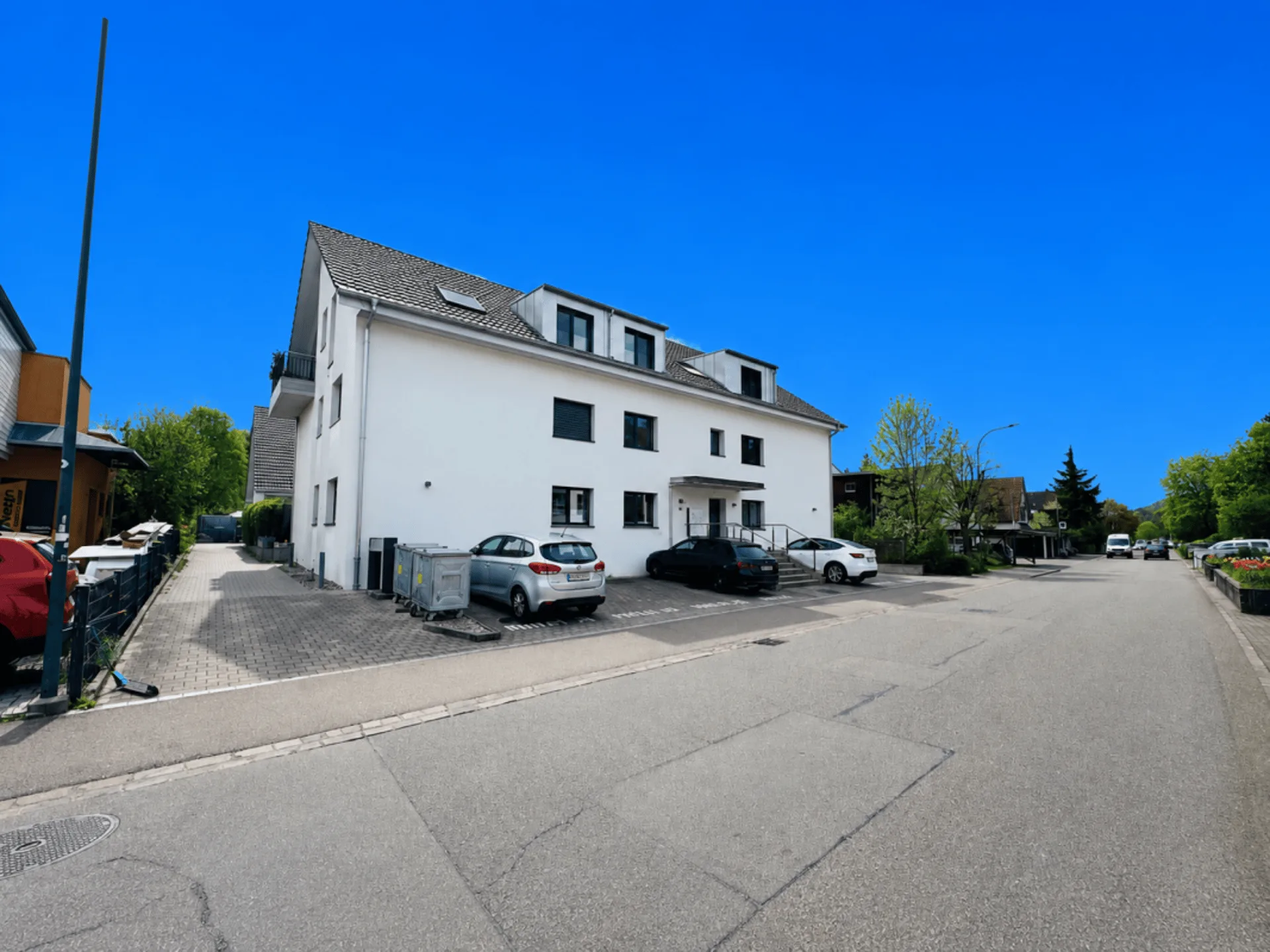 5.5-Zimmer-Maisonett mit Garten, Wintergarten, 2 Nasszellen, Bastelraum und 1 AEHP