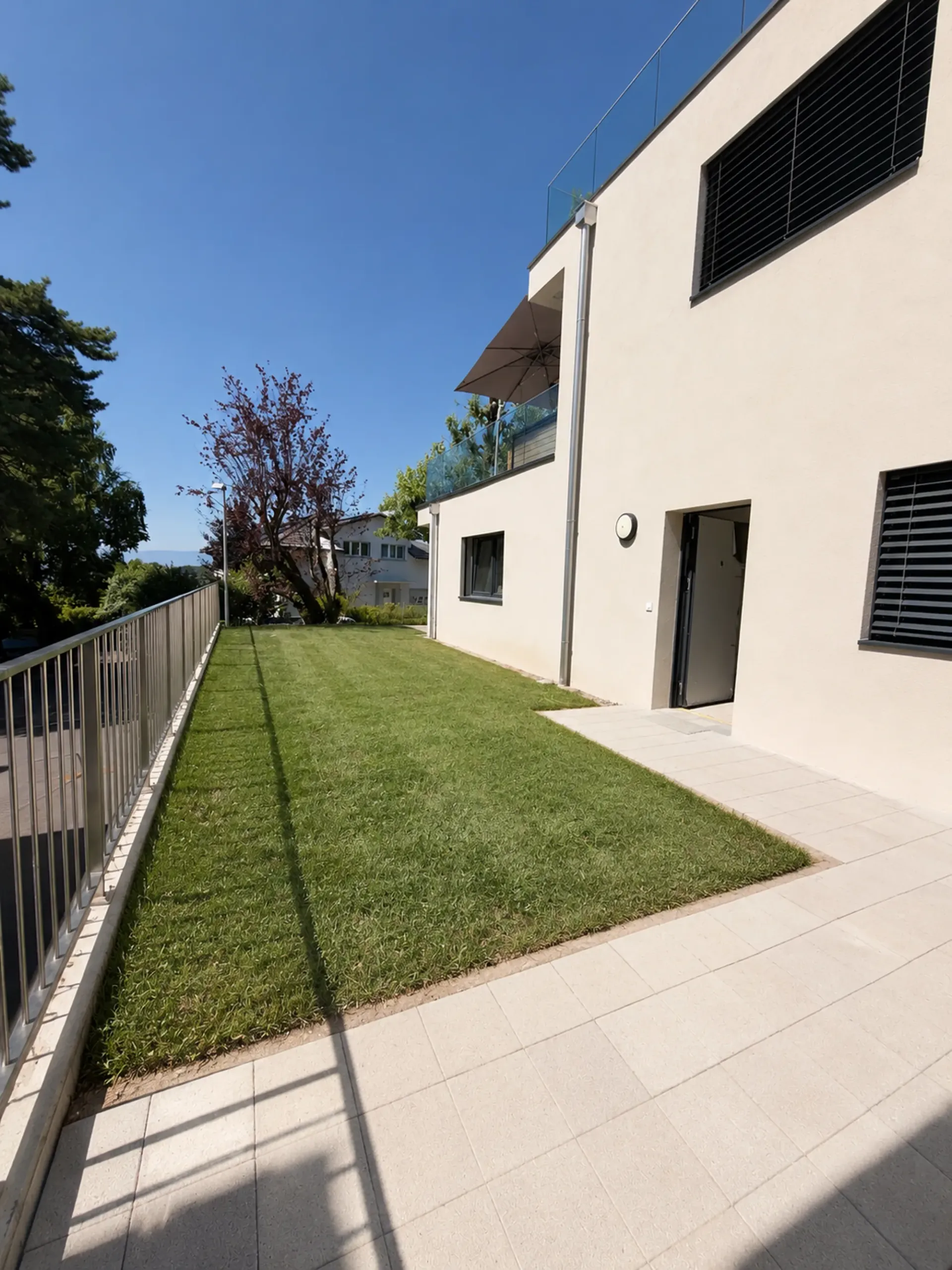 Neue 3.5-Zimmer-Wohnung mit Balkon in Lausanne – sofort verfügbar