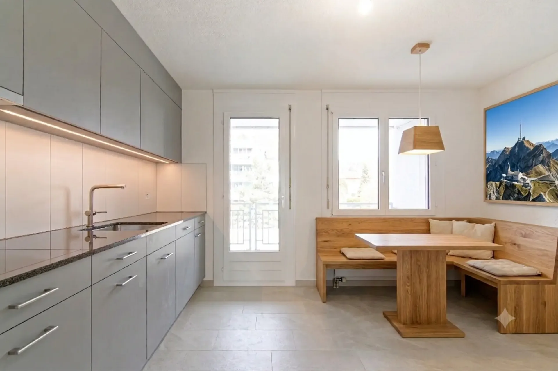 3.5-room apartment, 1st floor with approximately 121 m² living space and elevator