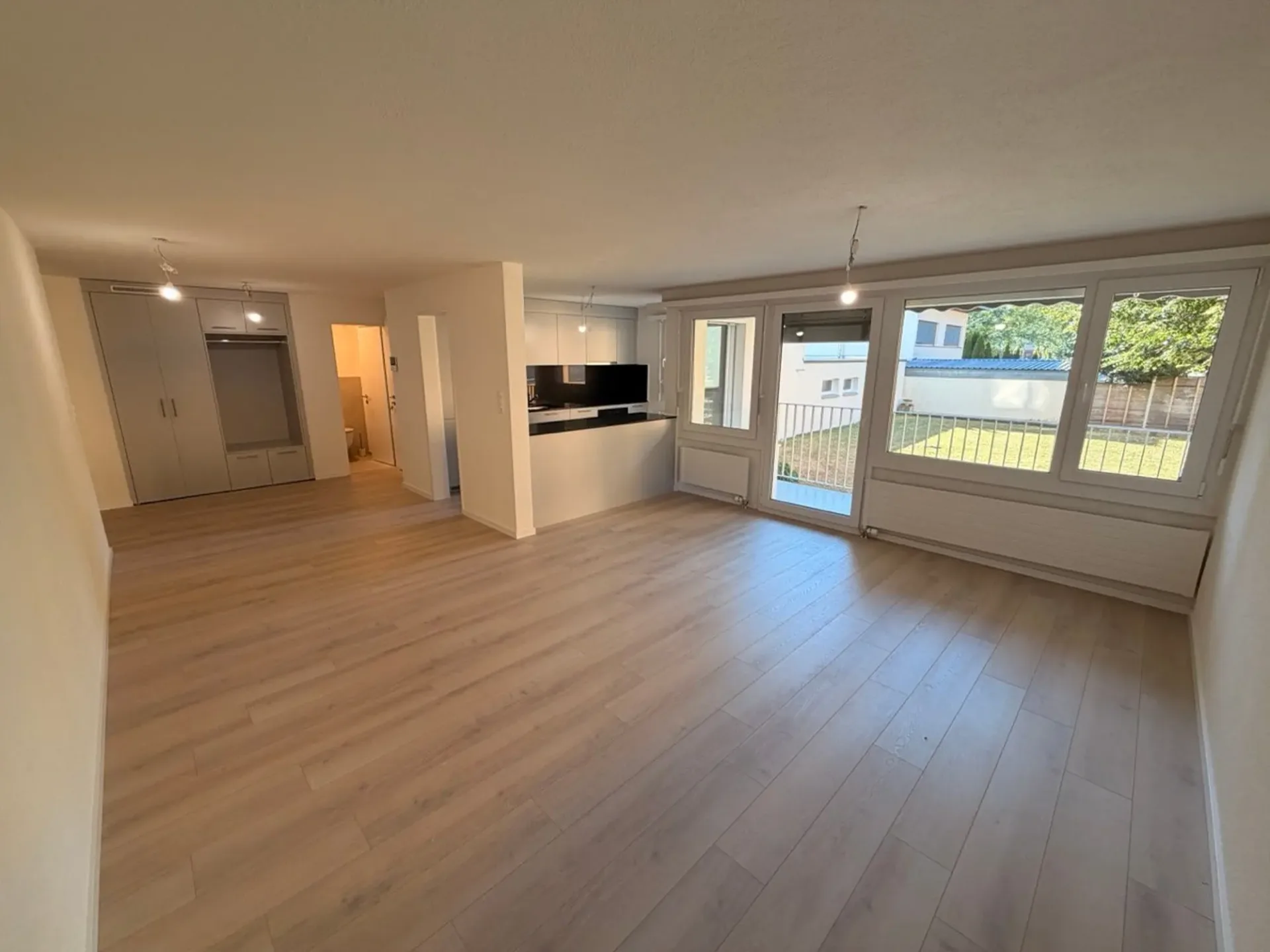Moderne 4.5-Zimmer-Wohnung in Au – sofort verfügbar!