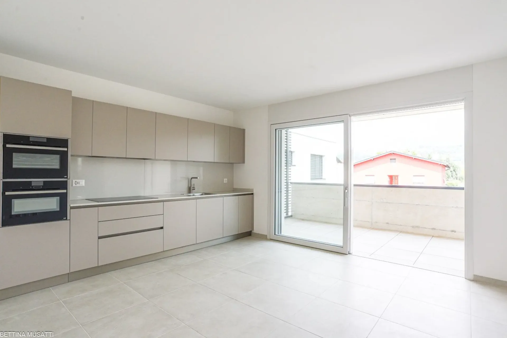 GENESTRERIO – MODERNES APARTMENT MIT TERRASSE ZUM VERDIENEN