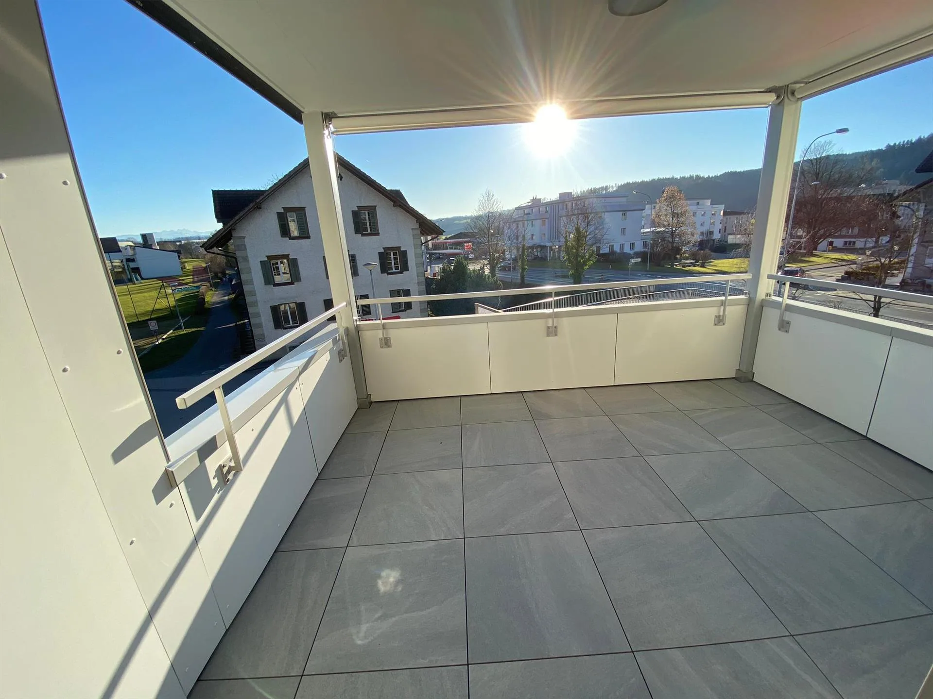 Grosszügige 2.5-Zimmer-Dachwohnung mit Balkon in Nebikon