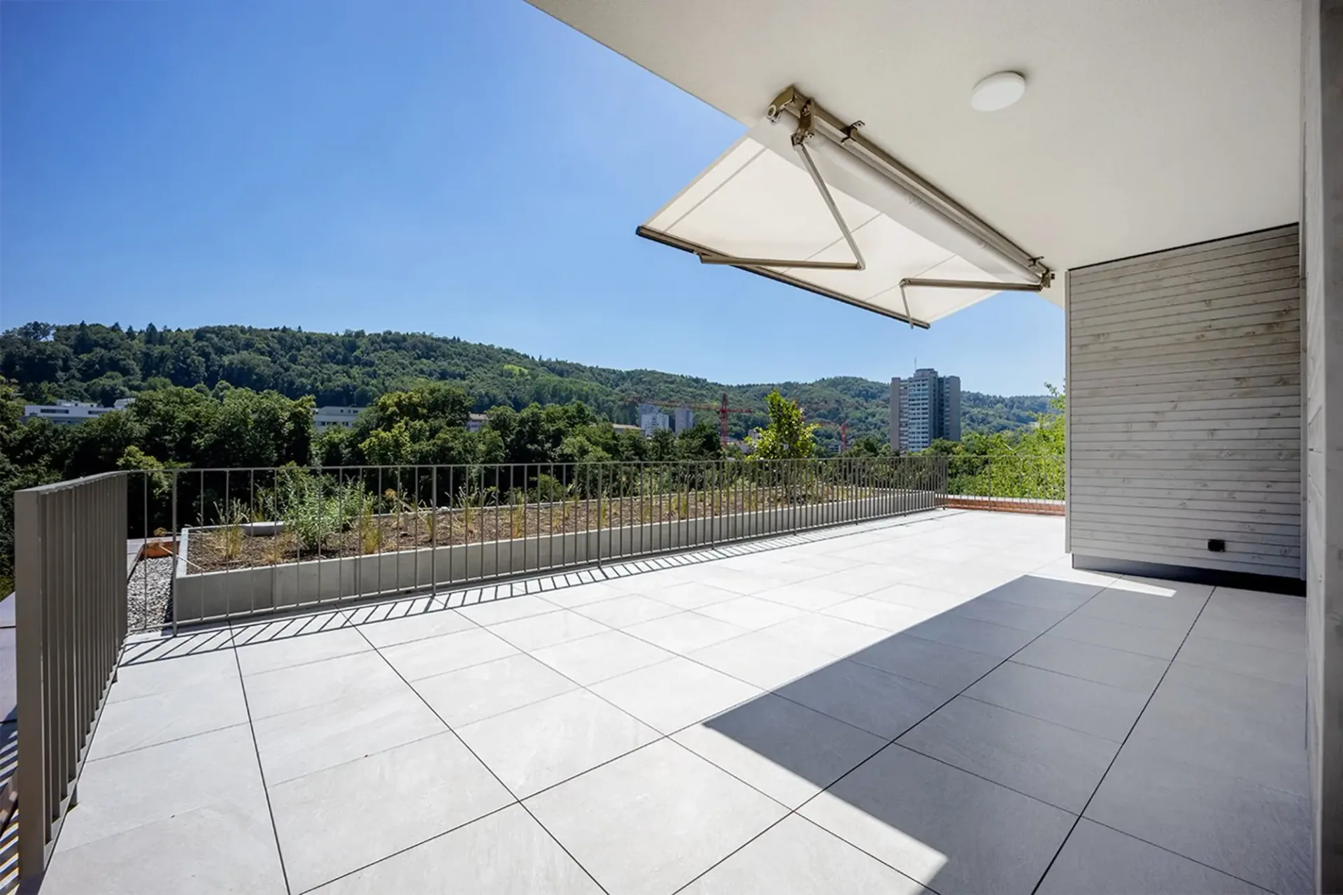 Neue exklusive Attika-Maisonette-Terrassen-Eigentumswohnung an Top-Wohnlage in Nussbaumen