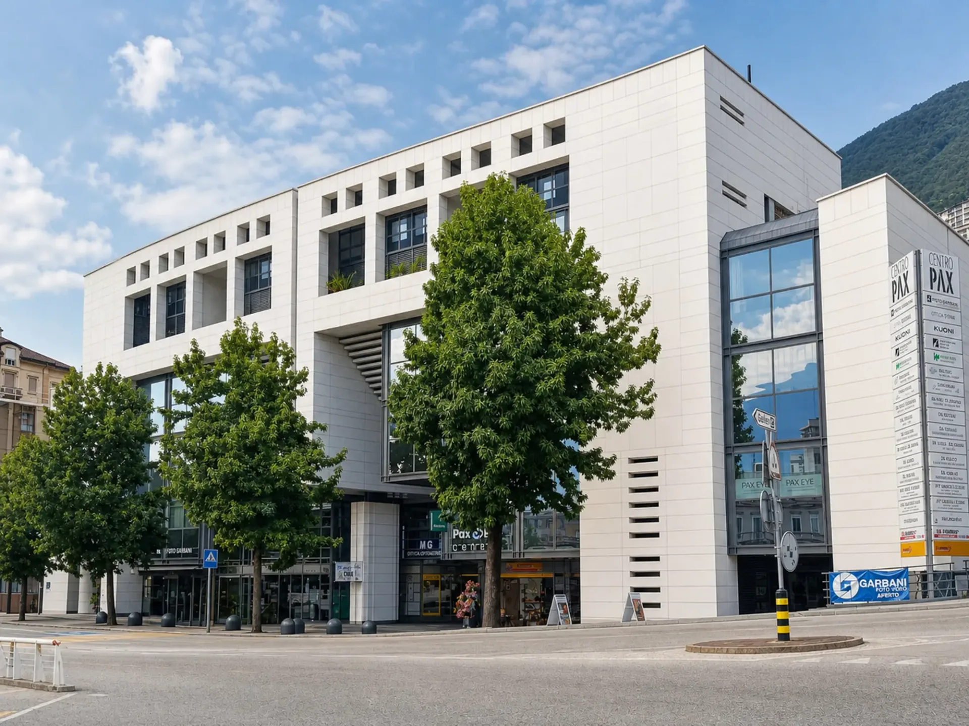 LOCARNO/MURALTO Spazio professionale di 73 m² fronte stazione