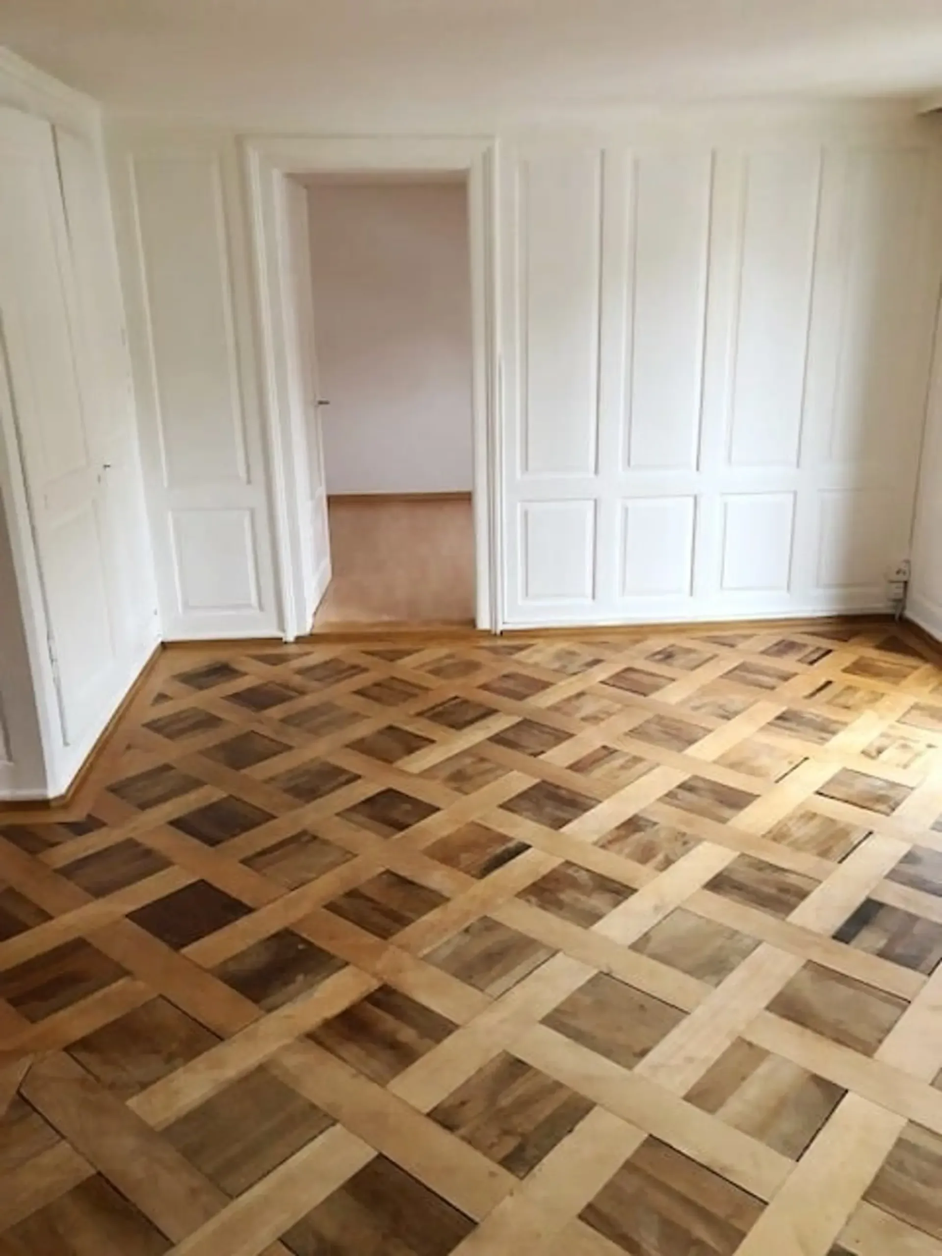 Spacious 4-room apartment with great views, two balconies, and renovated bathroom