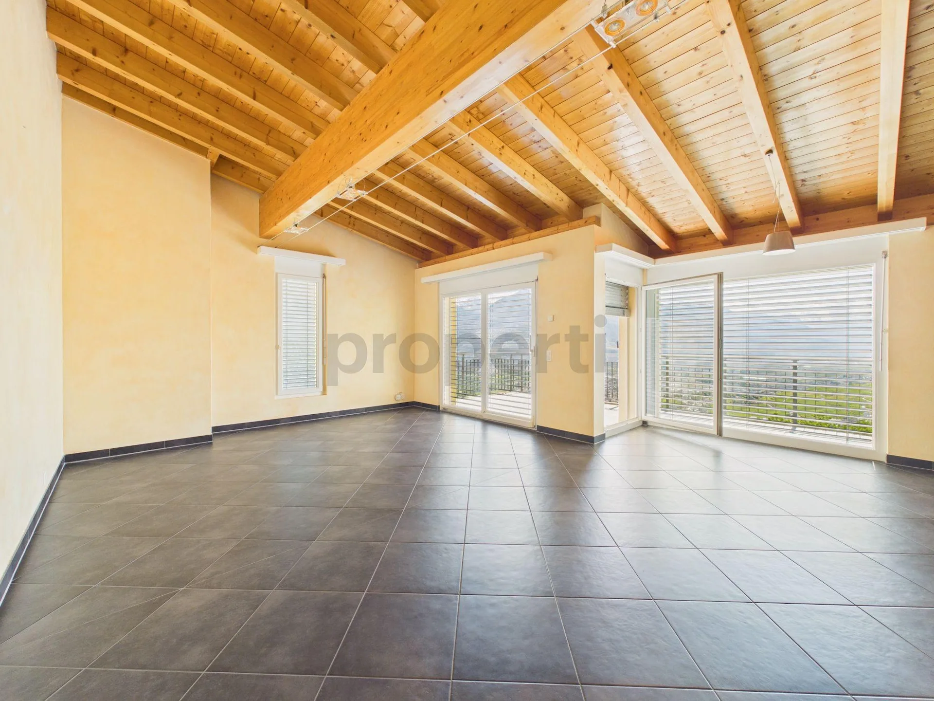 Moderne 4.5 pièces - appartement avec ascenseur et cave, Chandolin-près-Savièse