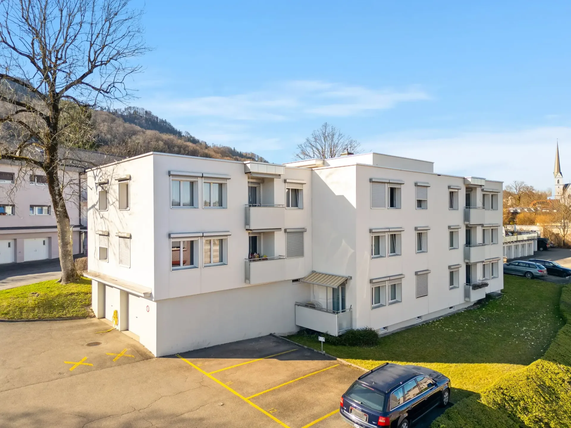 Stilvolle 2.5 Zimmer Wohnung in zentraler Lage von Adliswil