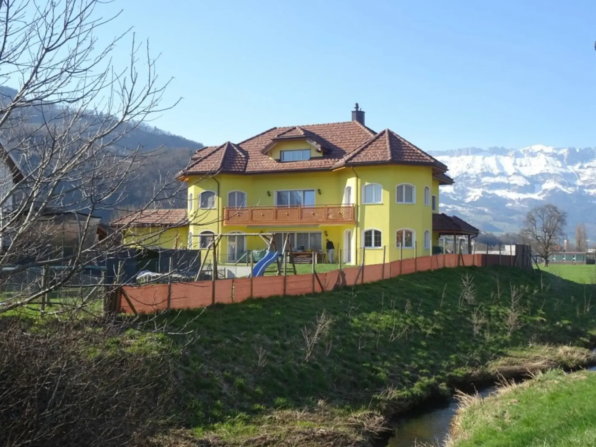 Gemütliche 2-Zimmer-Wohnung im Grünen für Erholung pur