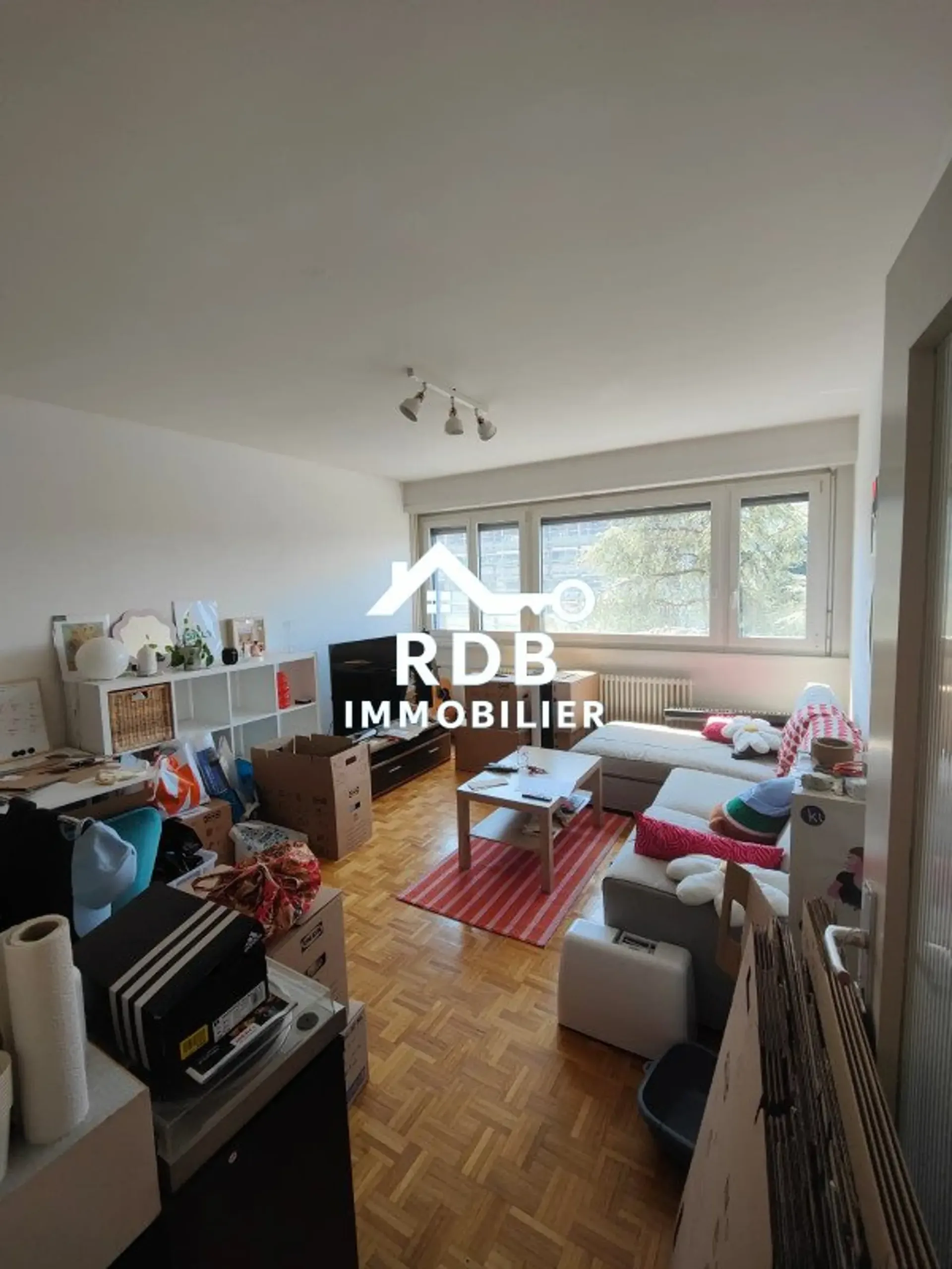 Appartement de 2,5 pièces au 4ème étage à Thônex 1226