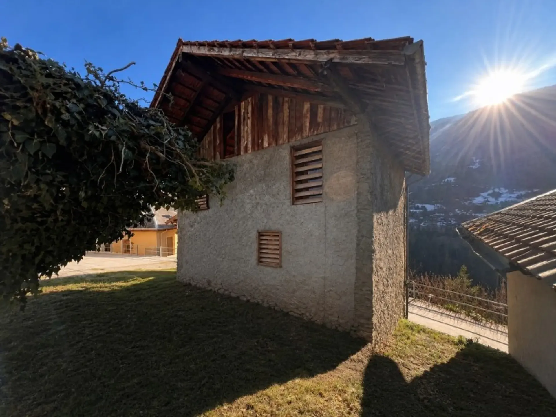Scheune zur Renovierung im Herzen von Vissoie mit Architektenprojekt