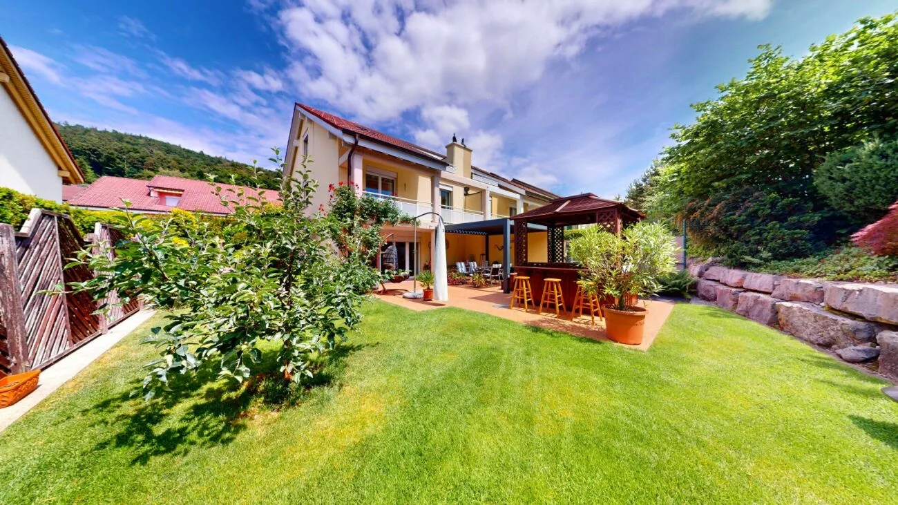 Sonne, Garten & Whirlpool - Ein Zuhause zum Verlieben!