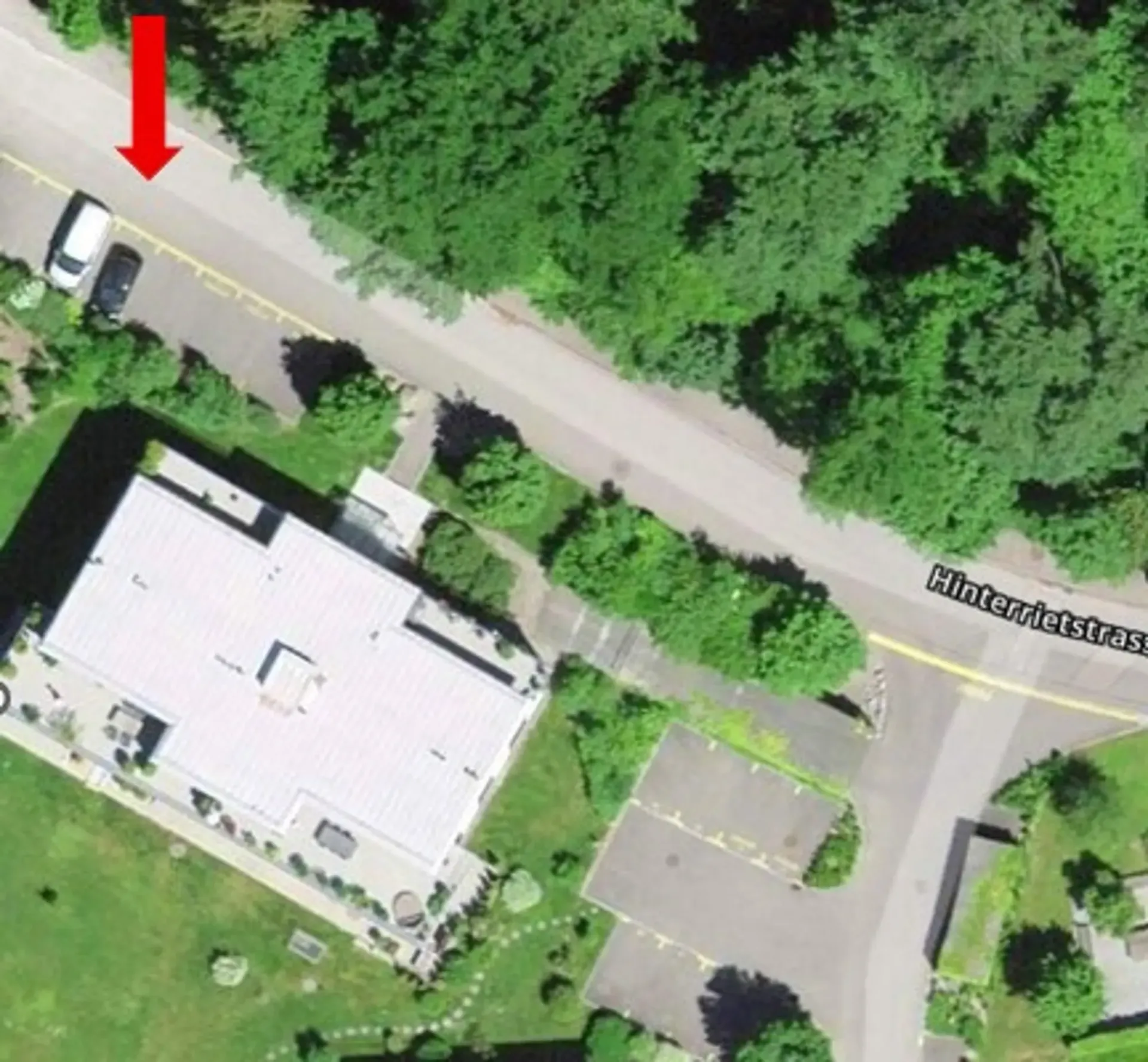 2 last adjacent outdoor parking spaces for rent