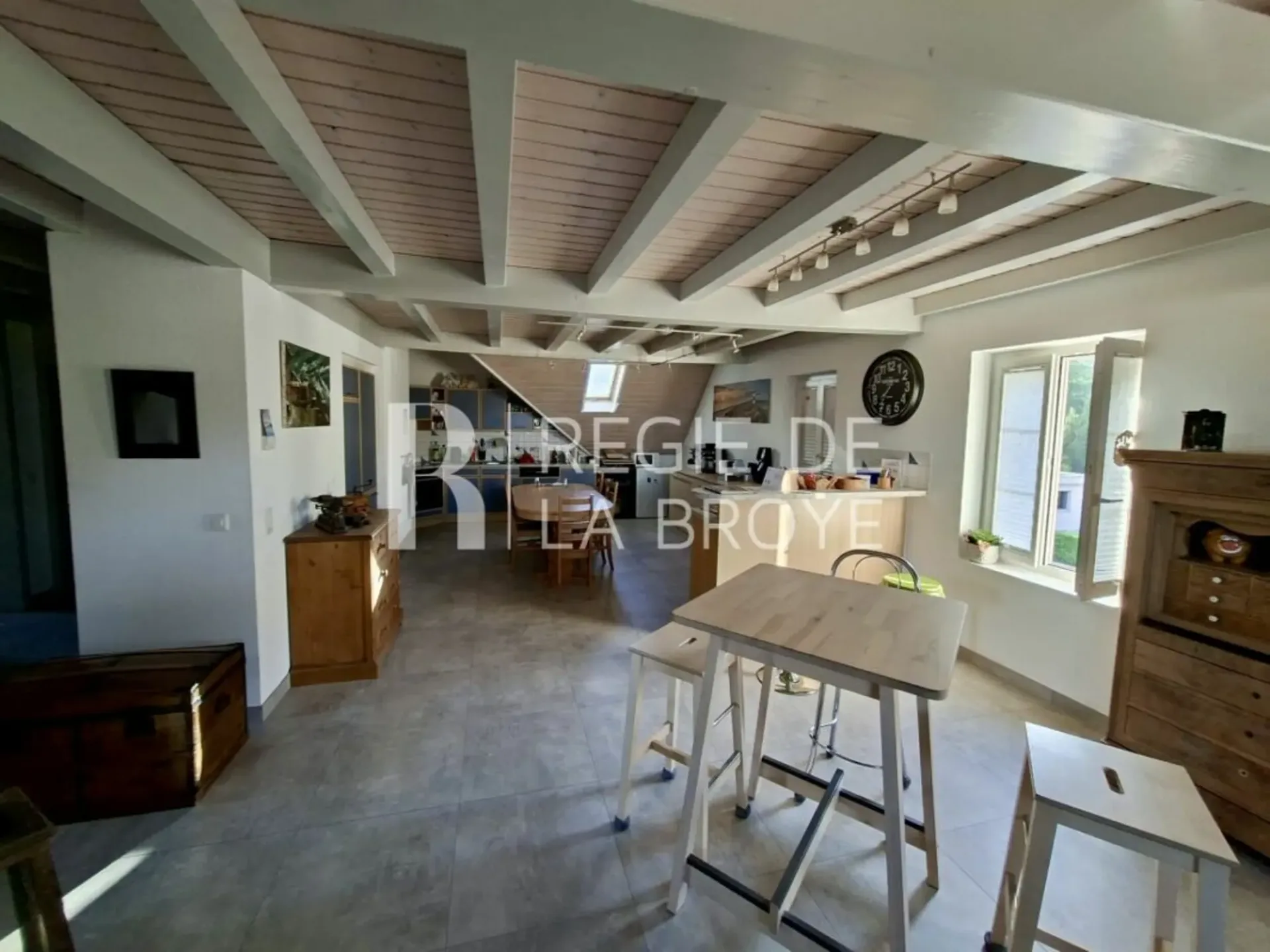 Wohnung mit 6.5 Zimmern in Cheyres