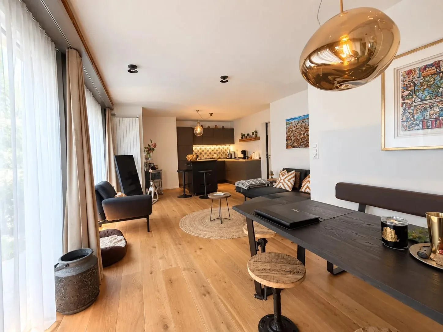 High-quality furnished 2.5-room garden apartment on Beckenhofstrasse in Zurich