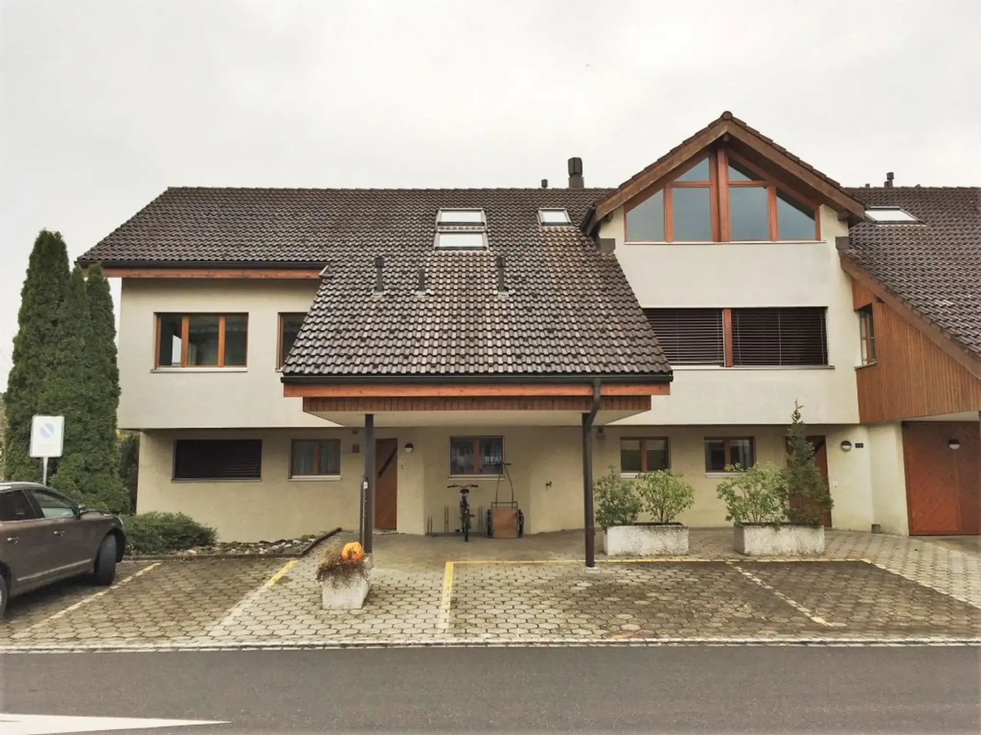 GEWERBEFLÄCHE (40M2) | GERÄUMIG | PLATZ FÜR KREATIVITÄT