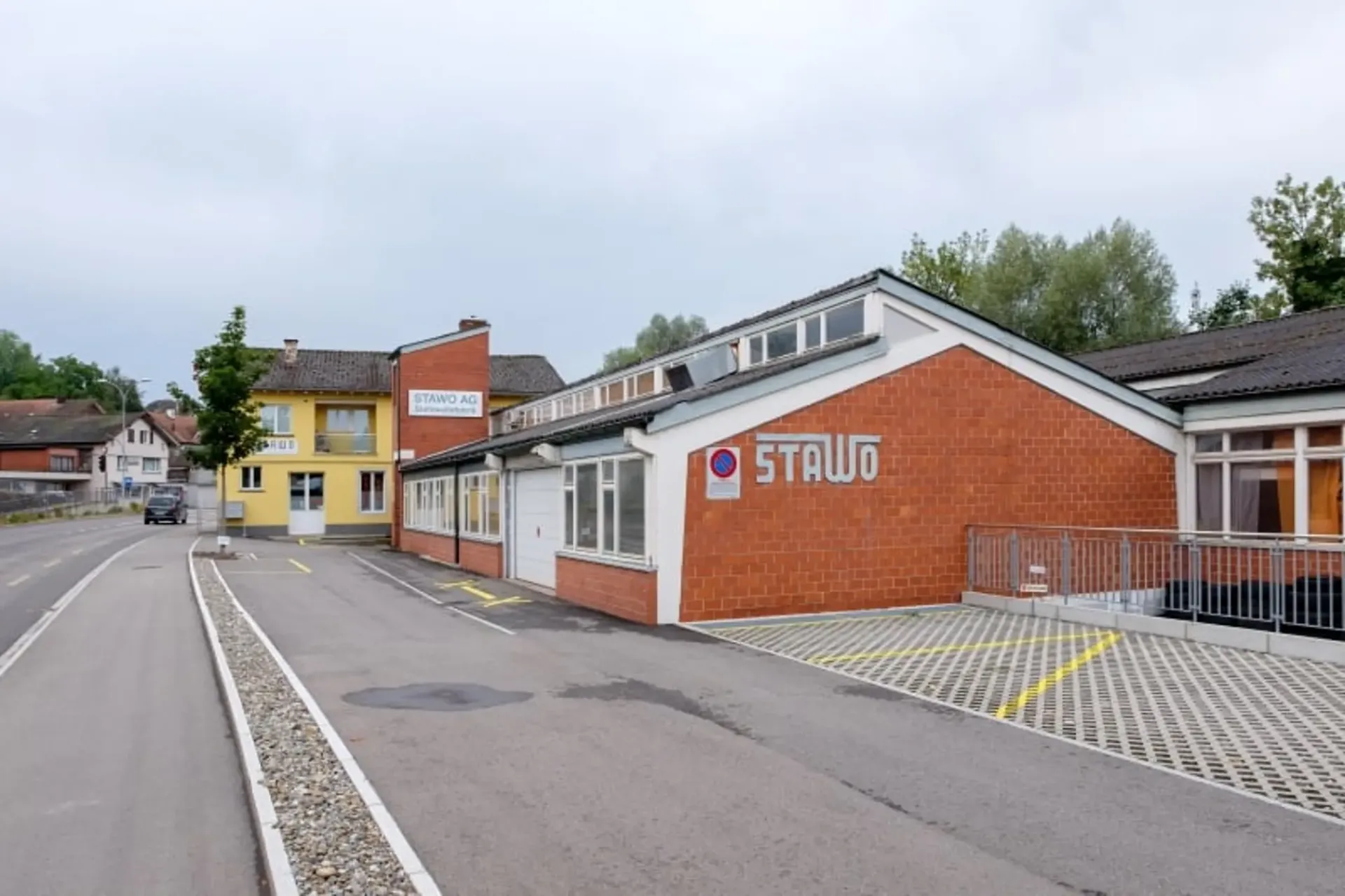 Lager- / Werkstattfläche im Gewerbehaus "STAWO" zu vermieten