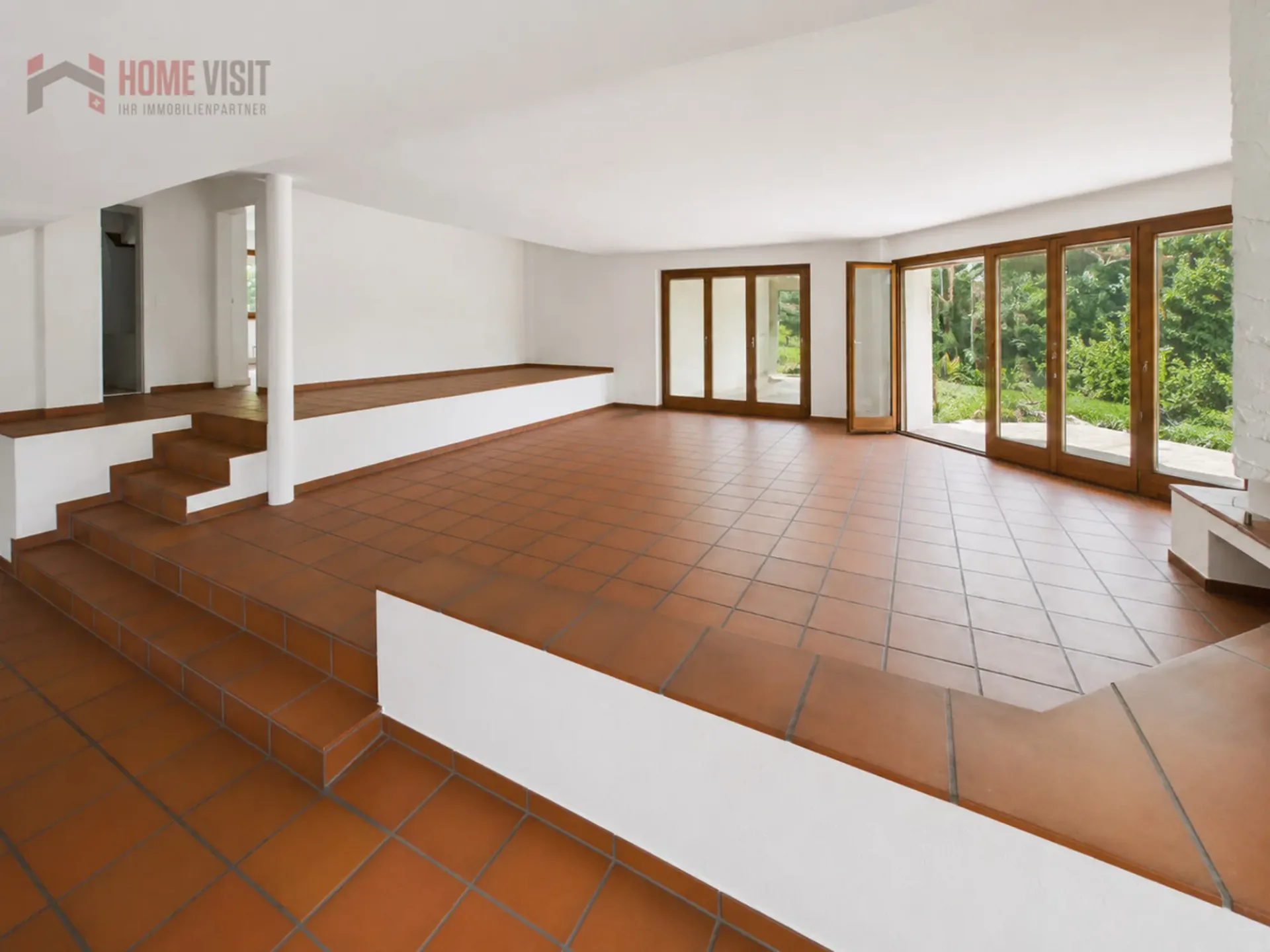 Grosszügige 3.5-Zimmer-Gartenwohnung mit Wintergarten & Cheminée