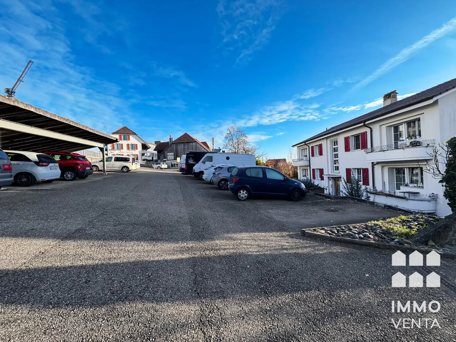 Parkplatz zu vermieten in Täuffelen