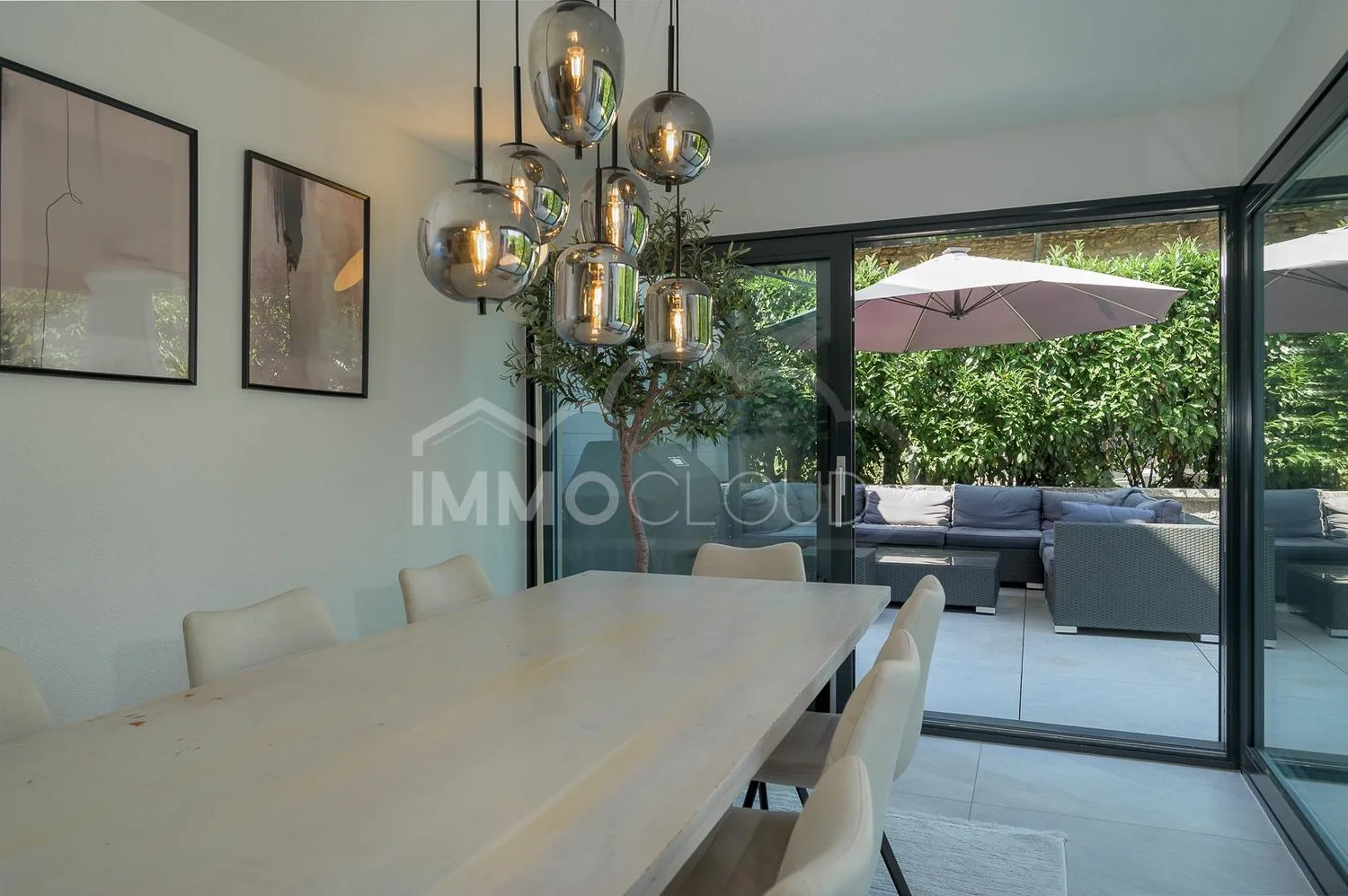 Duplex mit Terrasse