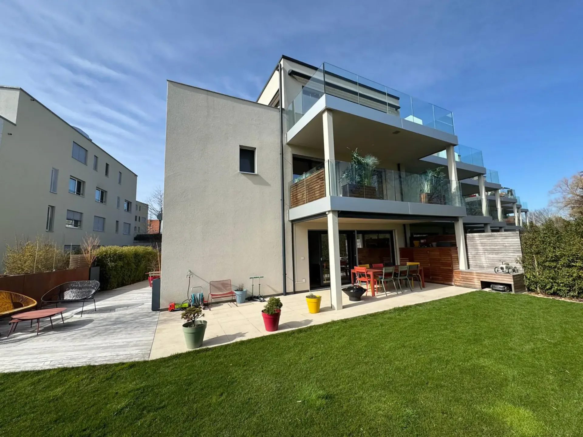 Stadtvilla mit 5½ Zimmern im Herzen von Corminboeuf