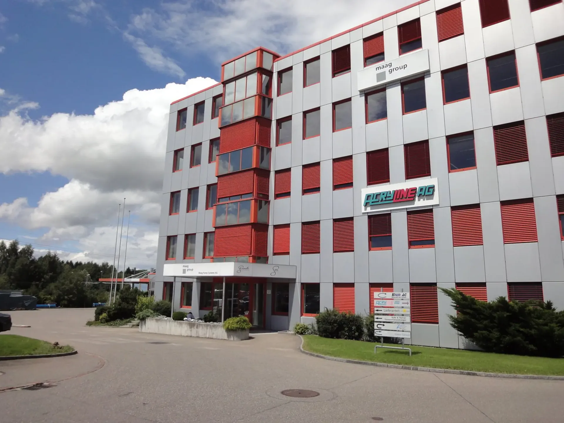 Teilflächen zwischen 24 m2 und 122 m2 zu vermieten