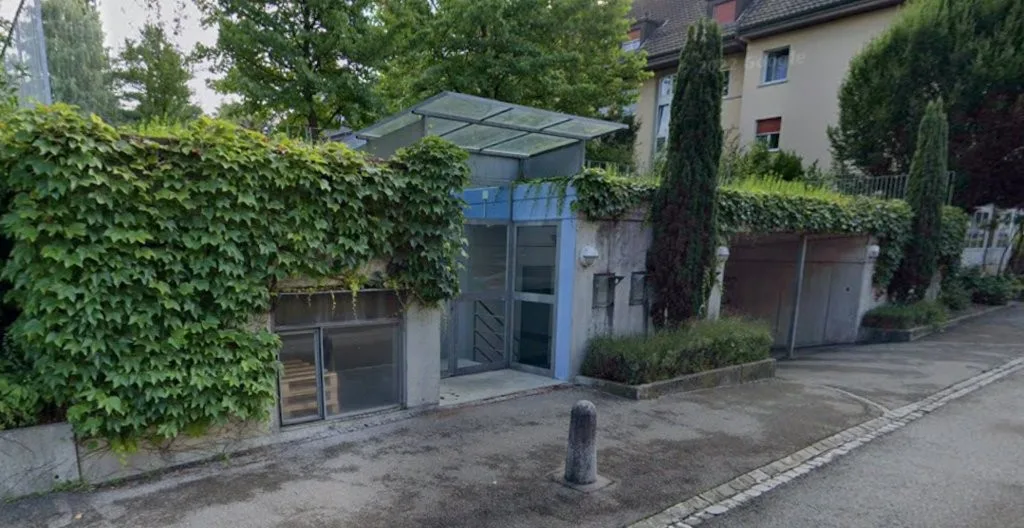 Posto auto cercato? Allora abbiamo esattamente la cosa giusta per te!