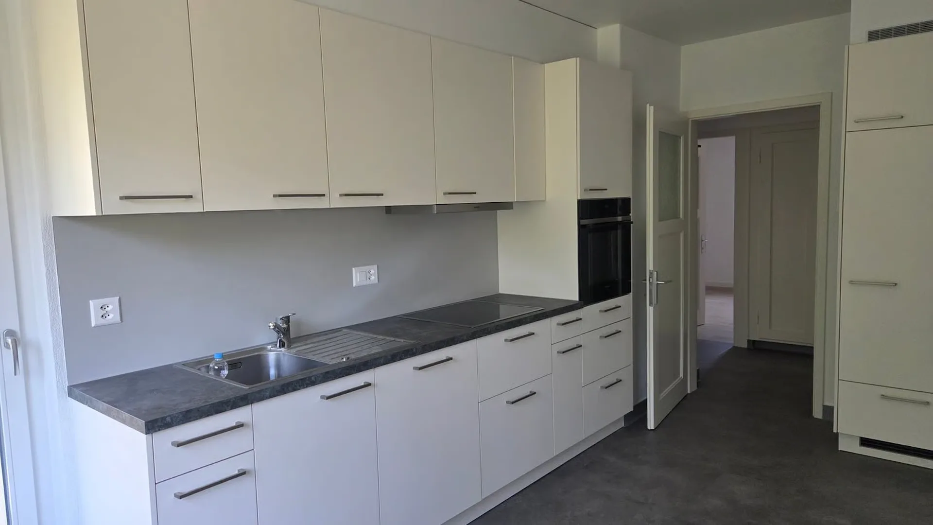 Wohnung in einem kleinen 3-stöckigen Gebäude.