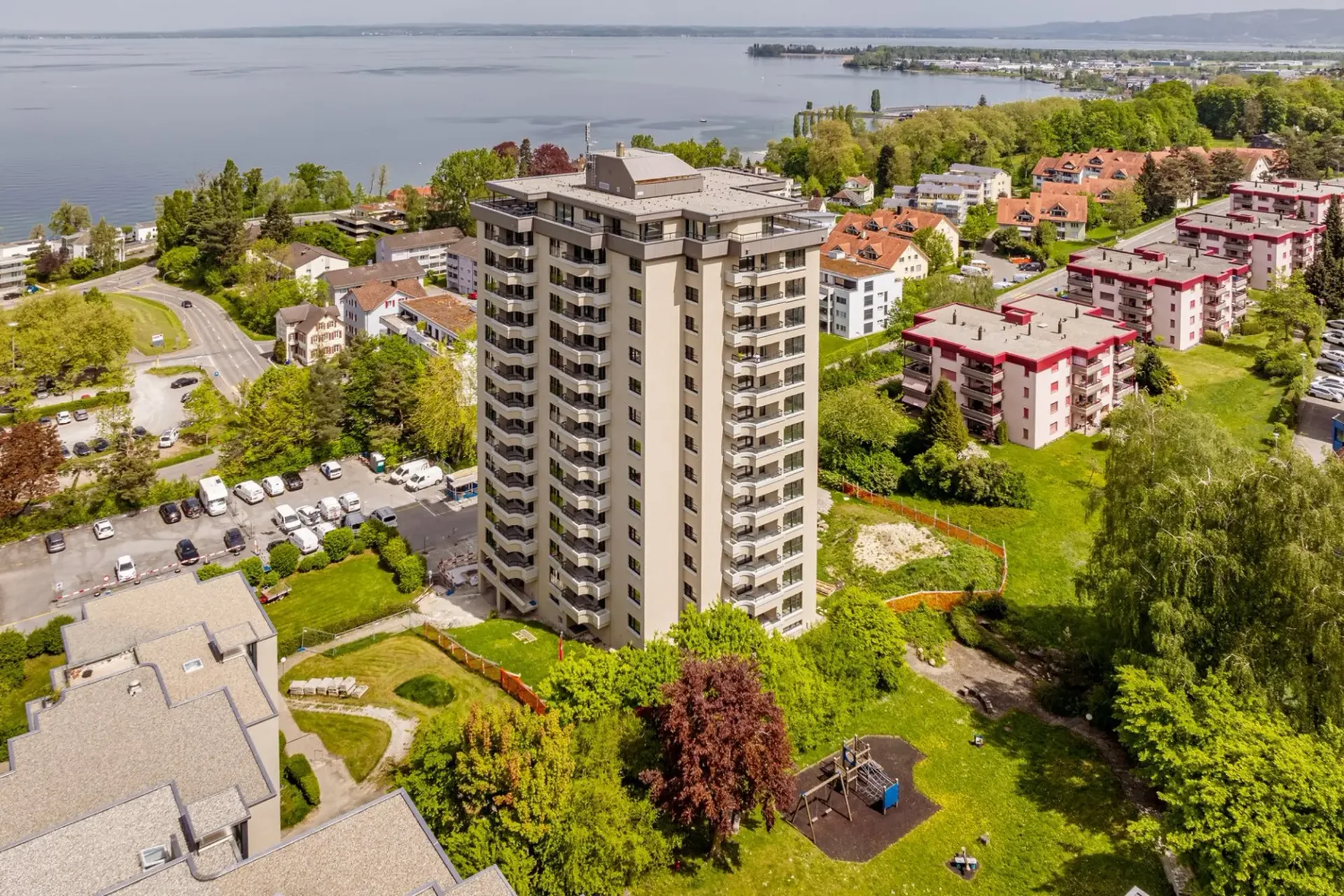 Sensational view! Your exclusive home above Lake Constance in Swissair Tower II