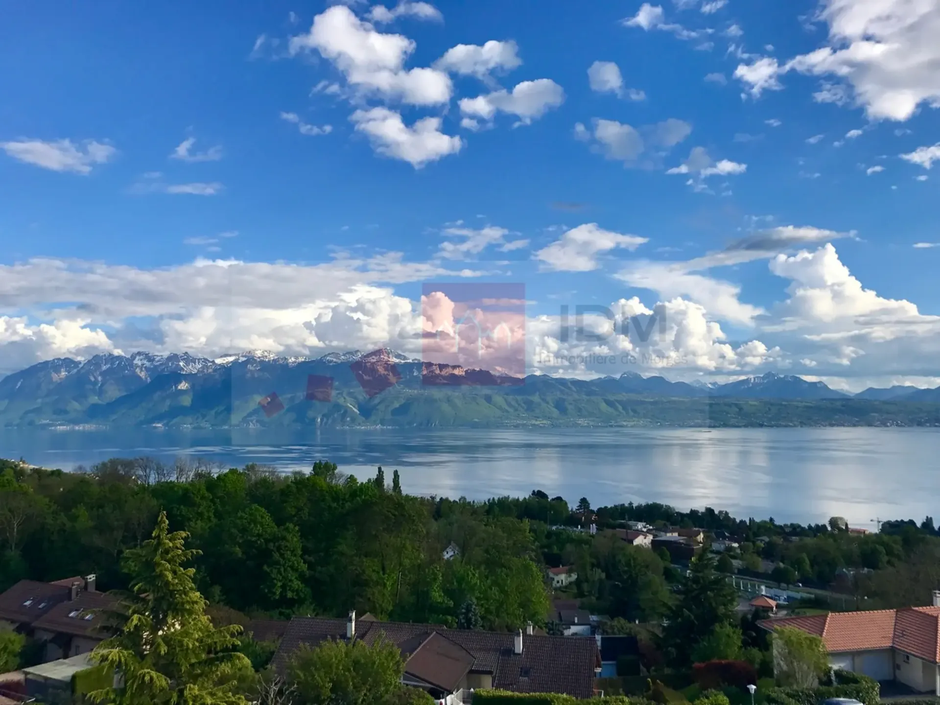 Wohnung mit 4.5 Zimmern und herrlicher Aussicht