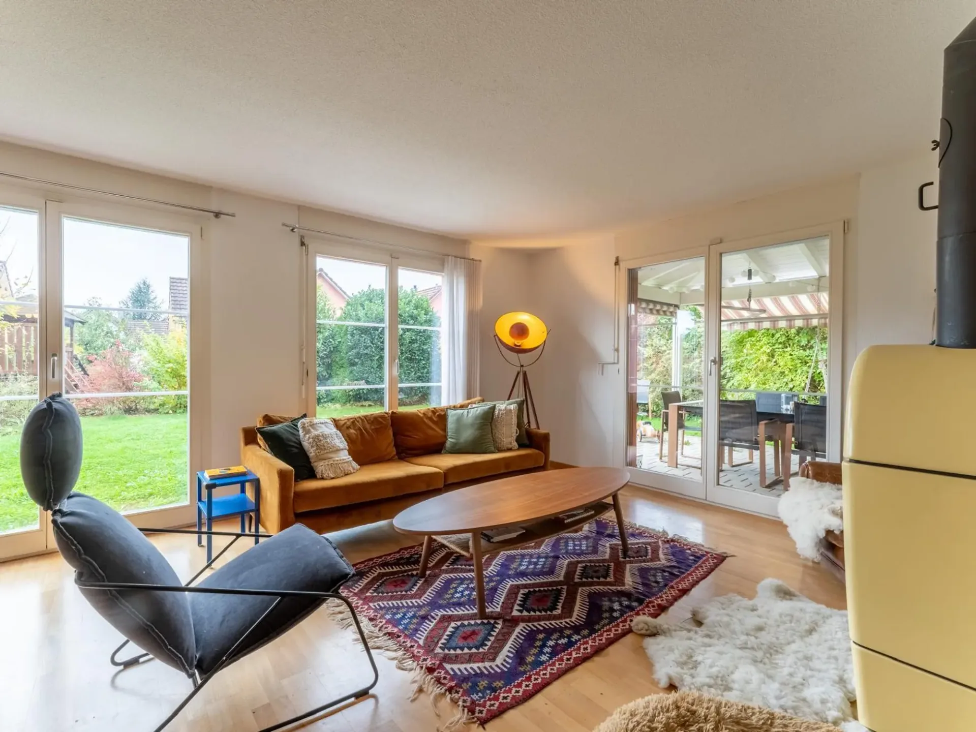 6½ ZIMMER-HAUS IN BASSERSDORF (ZH), MÖBLIERT, TEMPORÄR