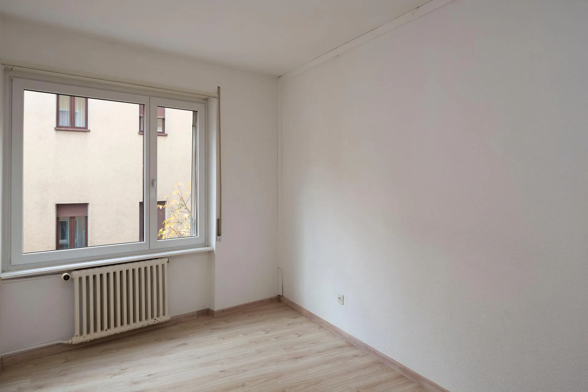 Mietwohnung 3.5 Zimmer in Paradiso zu vermieten. Ein paar Schritte vom See entfernt!