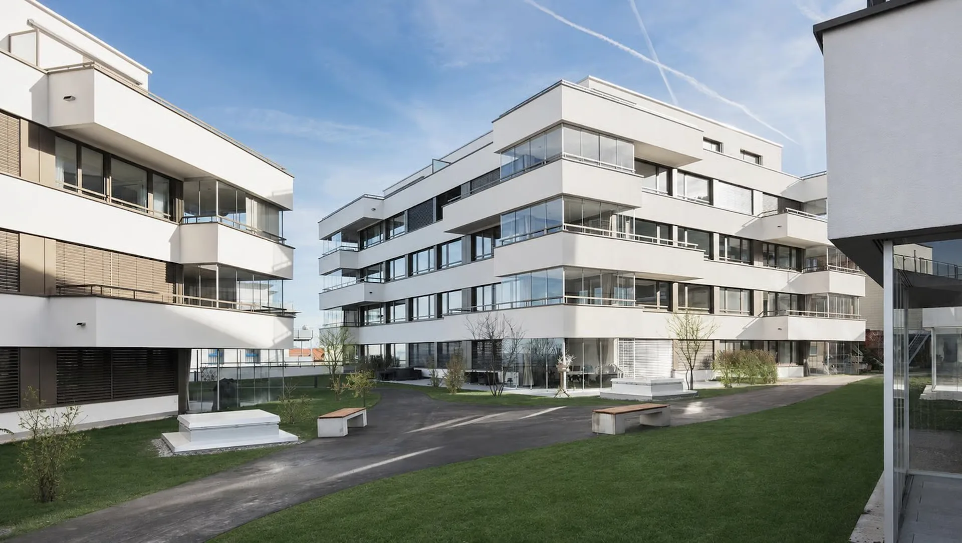 Hochwertige 3.5-Zimmerwohnung mit Seesicht – Wohnen mit Stil und Weitblick