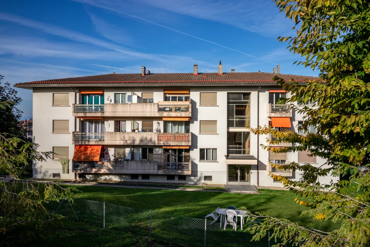 Schönes renoviertes Apartment Rue des Crêts 1, 1037 Etagnières