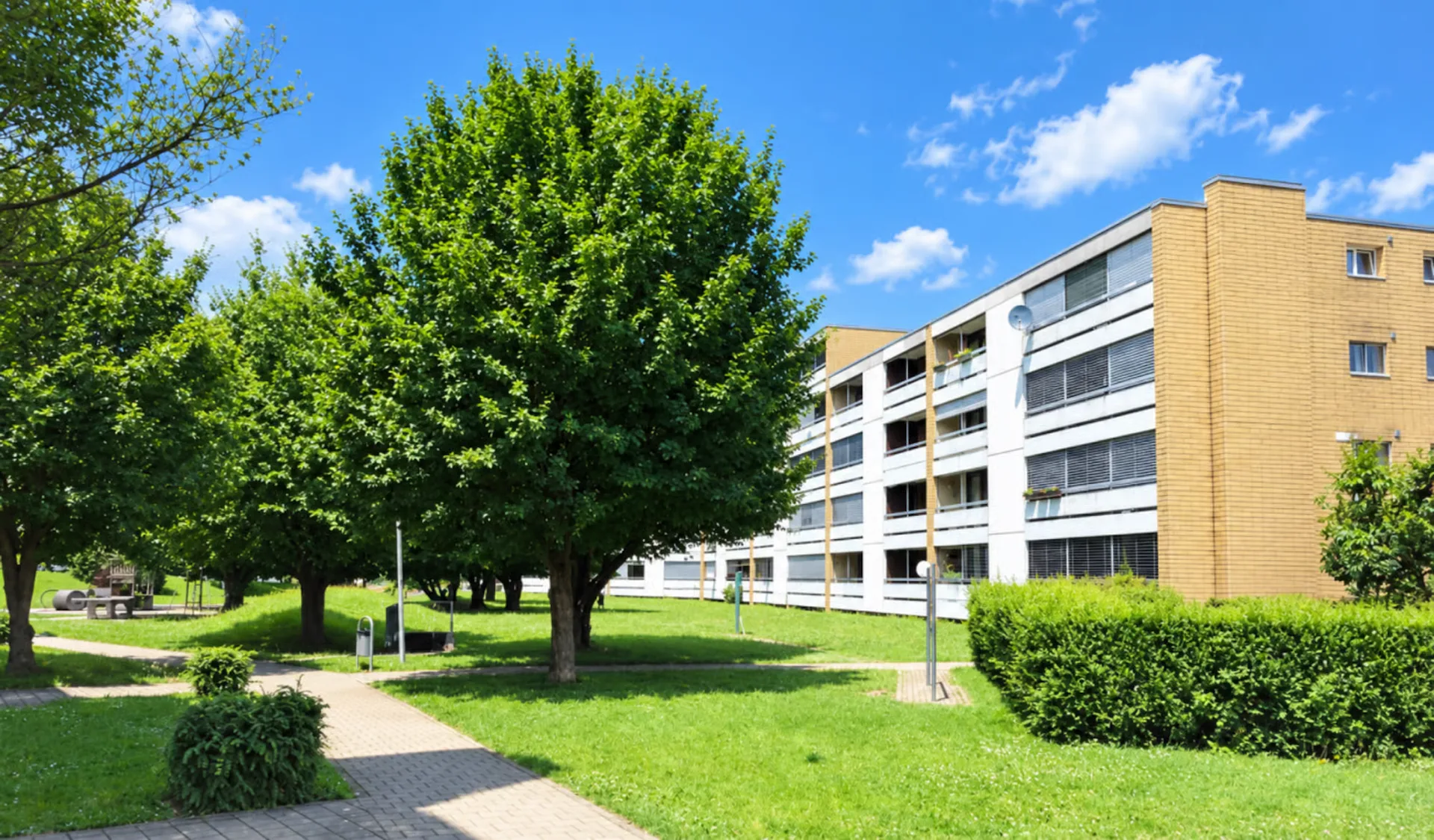 Wunderschöne und grosszügige 3.5-Zimmer-Wohnung - per sofort verfügbar