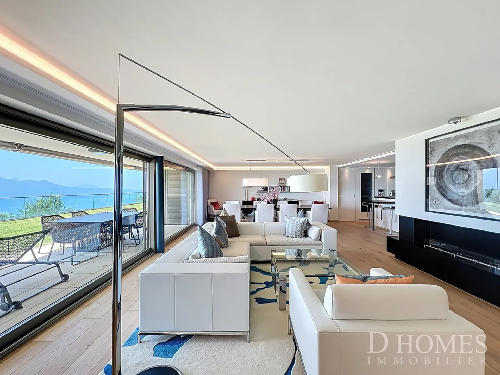 Prächtige Wohnung mit Panoramablick auf den See