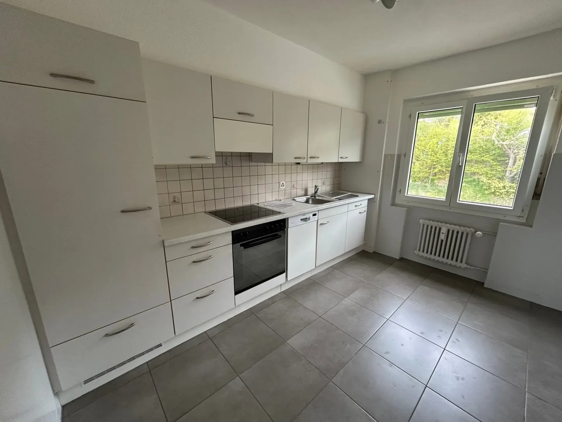 Zu vermieten: schönes 3.5-Zimmer-Apartment mit Balkon - Rue 26-Mars 34, Tramelan