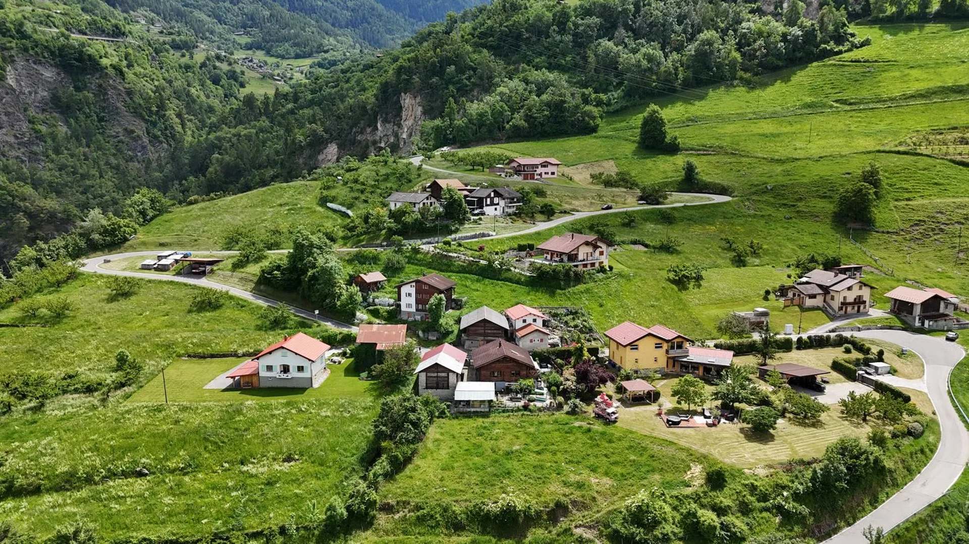 Raccard zur Renovierung mit Genehmigung, in den unteren Teil von Nendaz