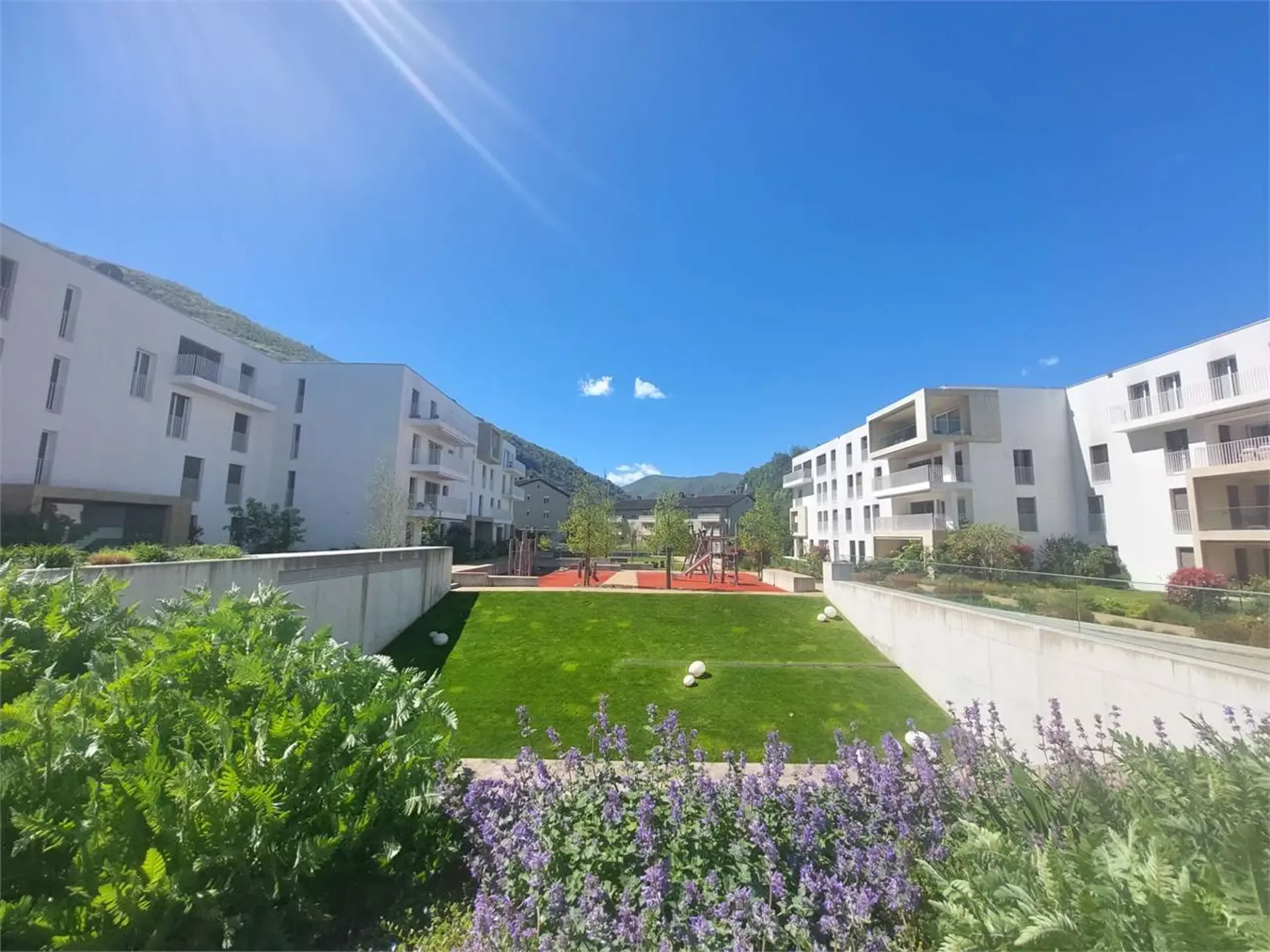 2374_Großes 3.5-Zimmer-Wohnung mit privatem Garten in Barbengo
