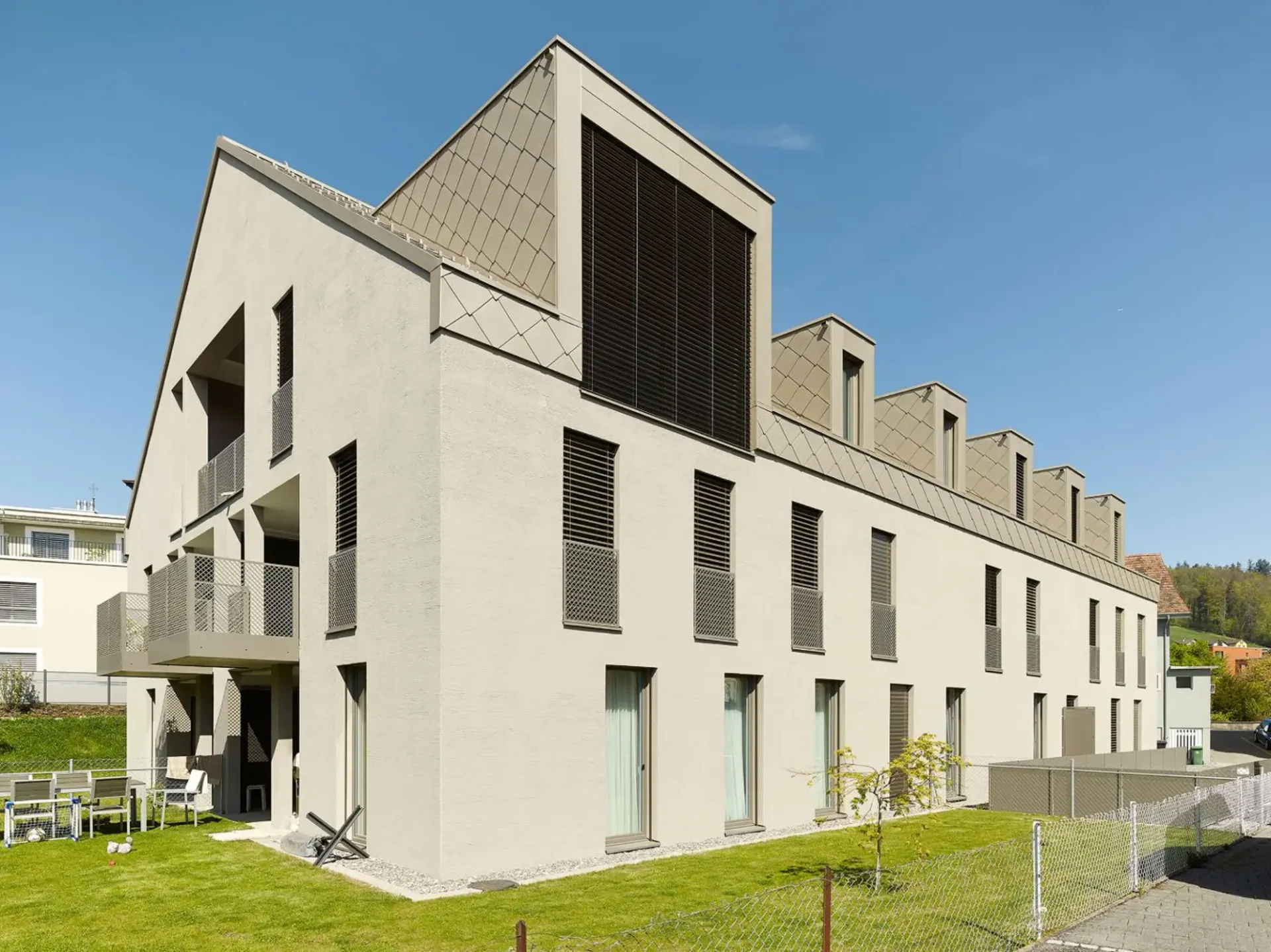 Grosszügige 4.5-Zimmer-Dachwohnung mit 18 m² Terrasse