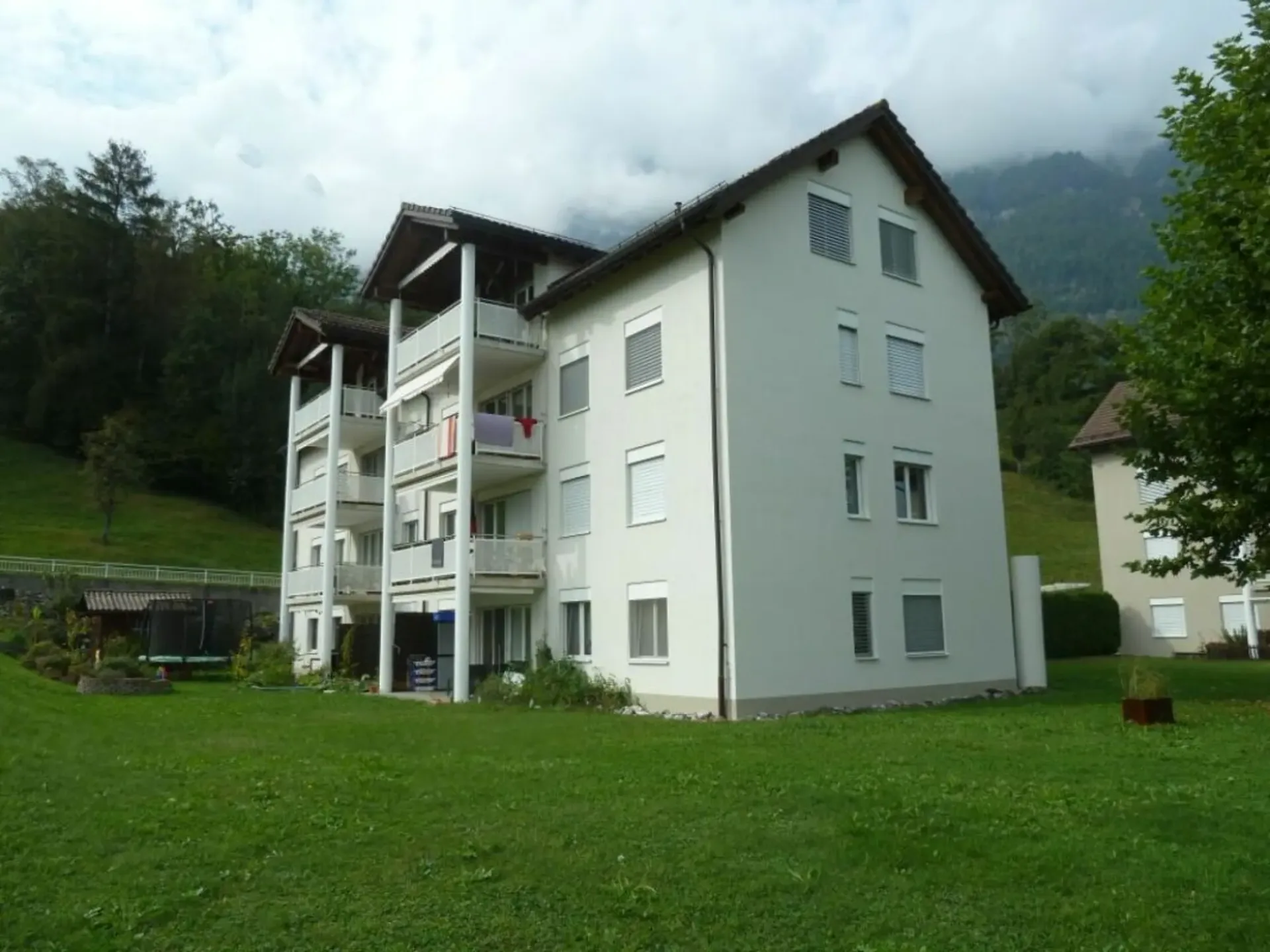 Gemütliche 3.5-Zimmer-Dachwohnung mit Specksteinofen und Galerie
