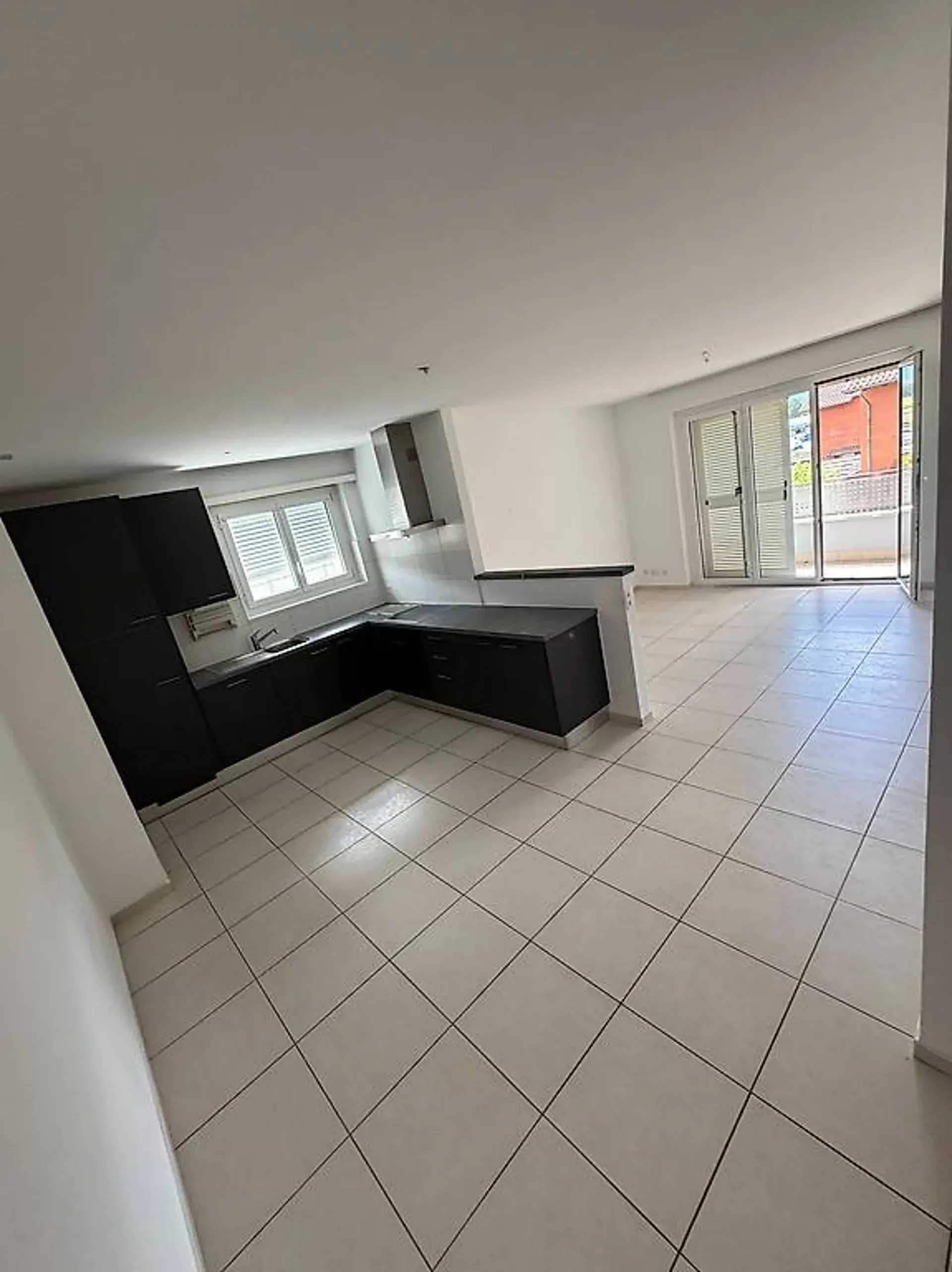 Geräumige 4.5-Zimmer-Wohnung in Riazzino