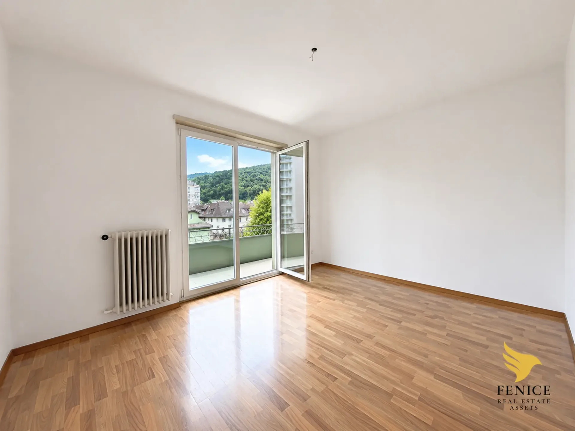 Helles 3.5-Zimmer-Apartment in Chiasso – sofort verfügbar