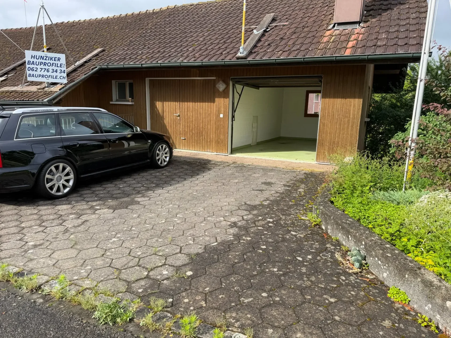 Einzelgarage inkl. Vorplatz
