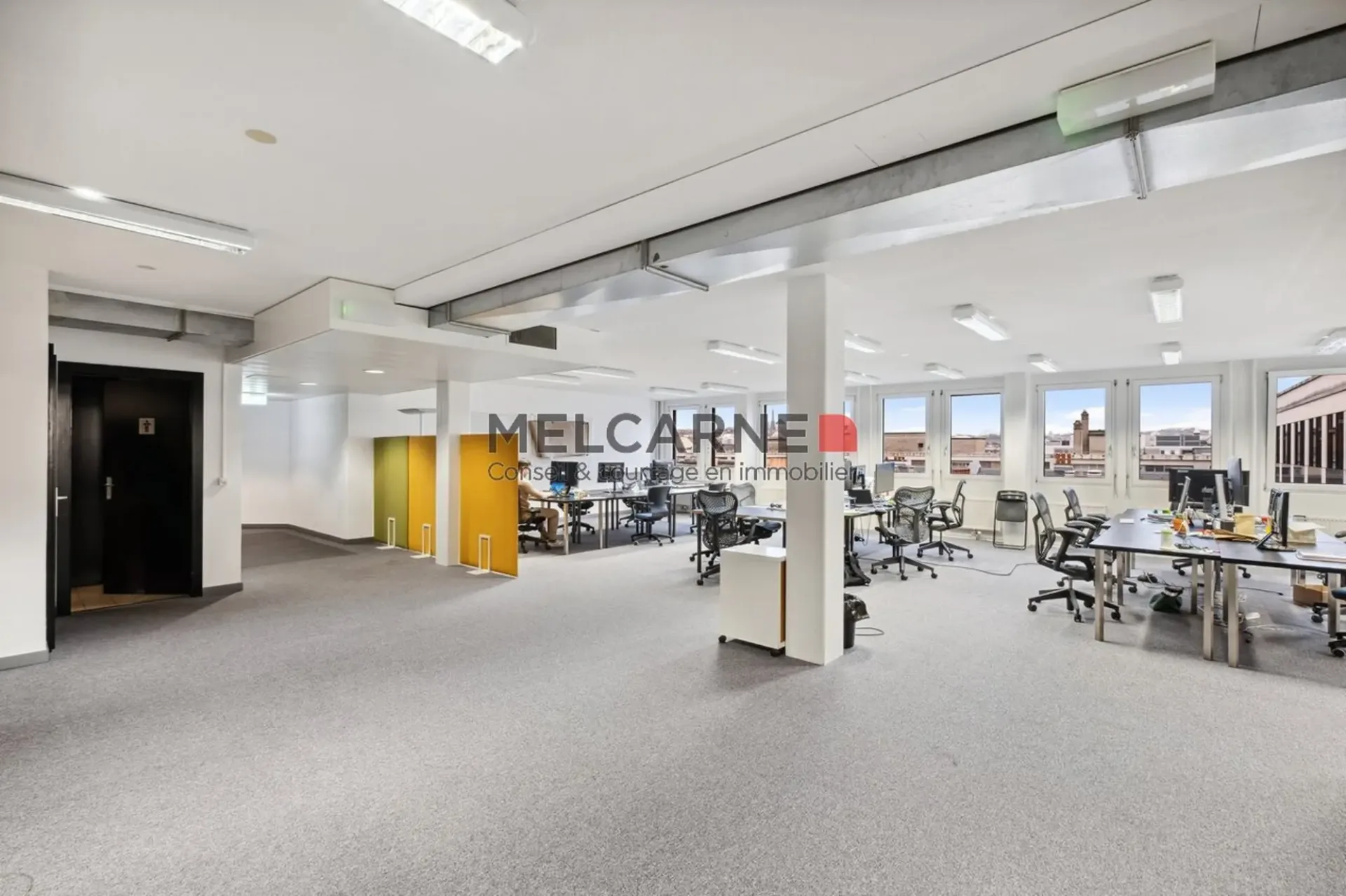 Offices of approximately 206 m² for rent in the heart of the Bains district