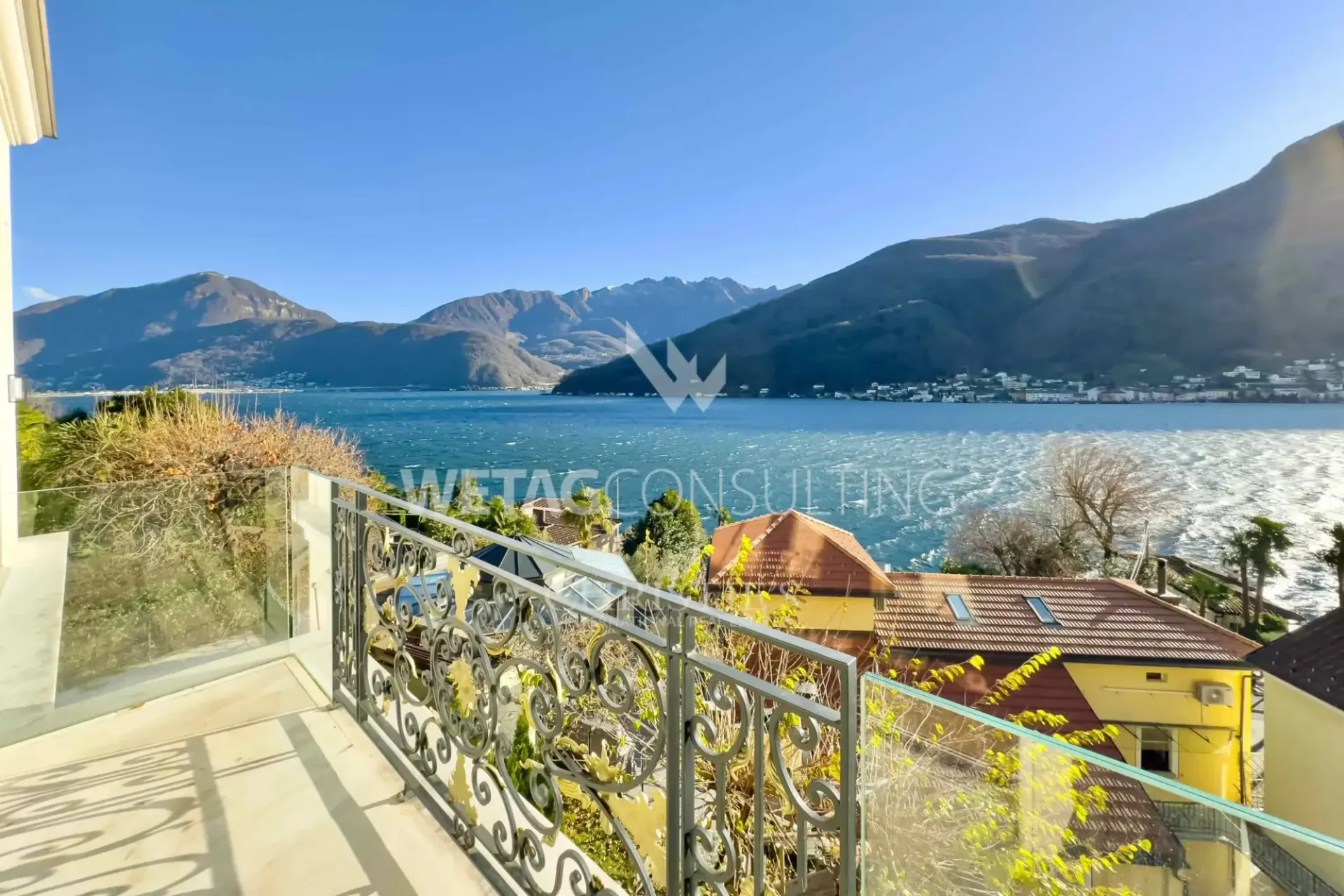 Lugano-Vico Morcote: Moderne Villa mit spektakulärem Blick auf den Luganersee  zu verkaufen