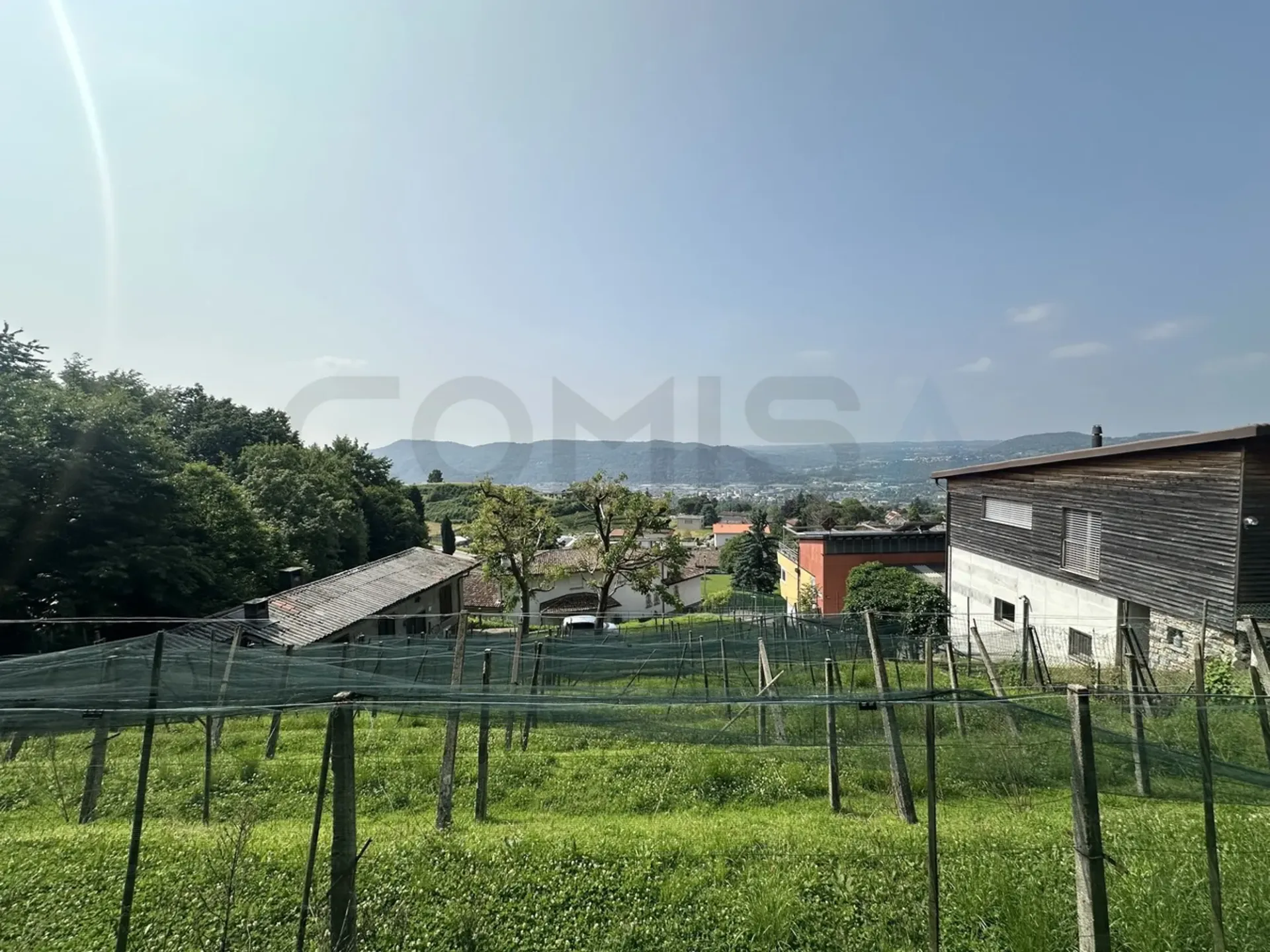 CASTEL SAN PIETRO - OBINO Baugrundstück mit Rustico