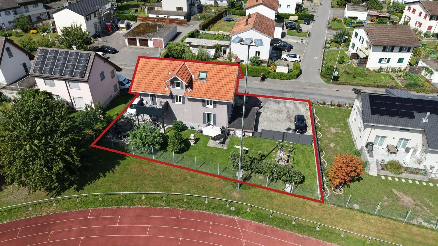 Saniertes Mehrfamilienhaus mit 3 Einheiten zentral in Sargans
